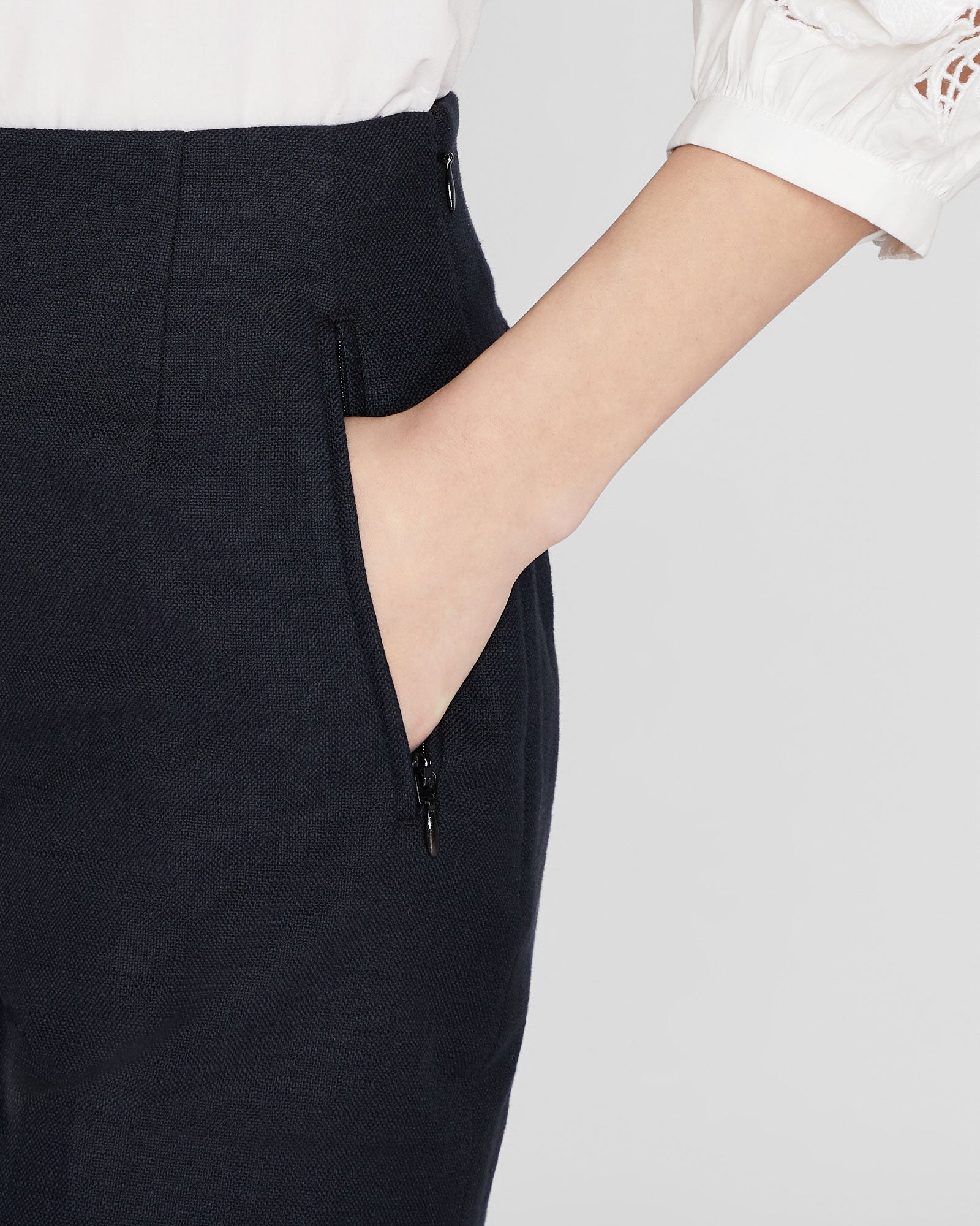 CLUB MONACO - Short texturé - Noir De Suie