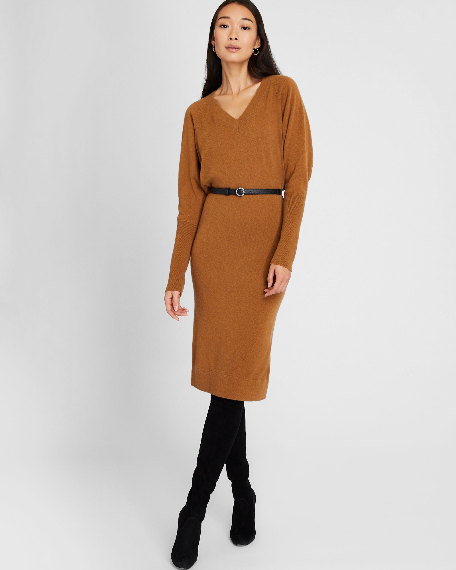 CLUB MONACO - Robe à col en V en cachemire - Chameau