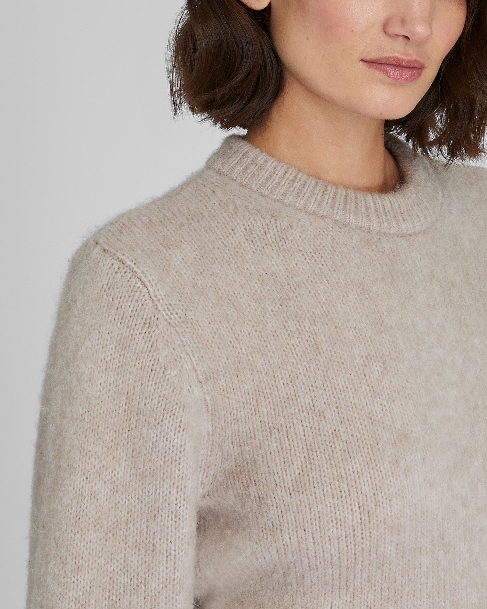 CLUB MONACO - Cropped Relaxed Crewneck - Oatmeal