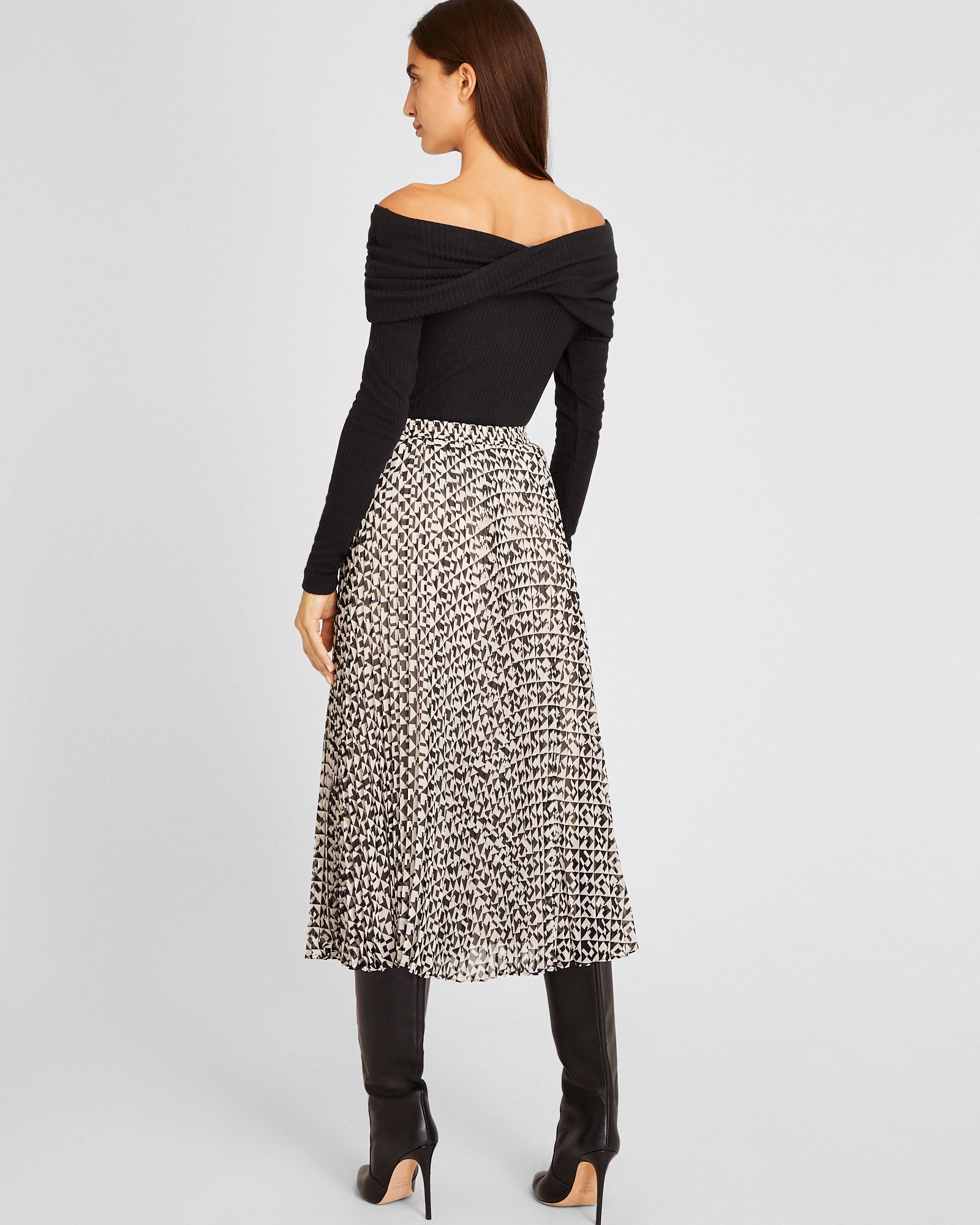 CLUB MONACO - Geo Print Pleated Midi Skirt - Graphite Geo Print