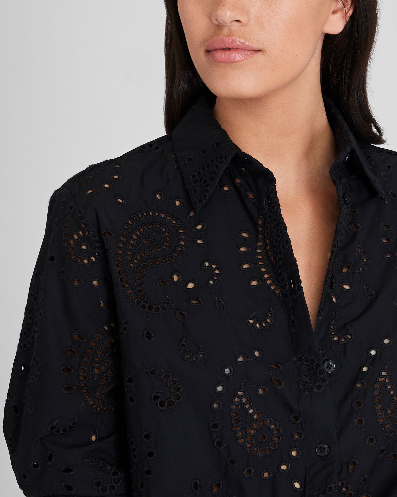 CLUB MONACO - Chemise à œillets motif cachemire - Noir