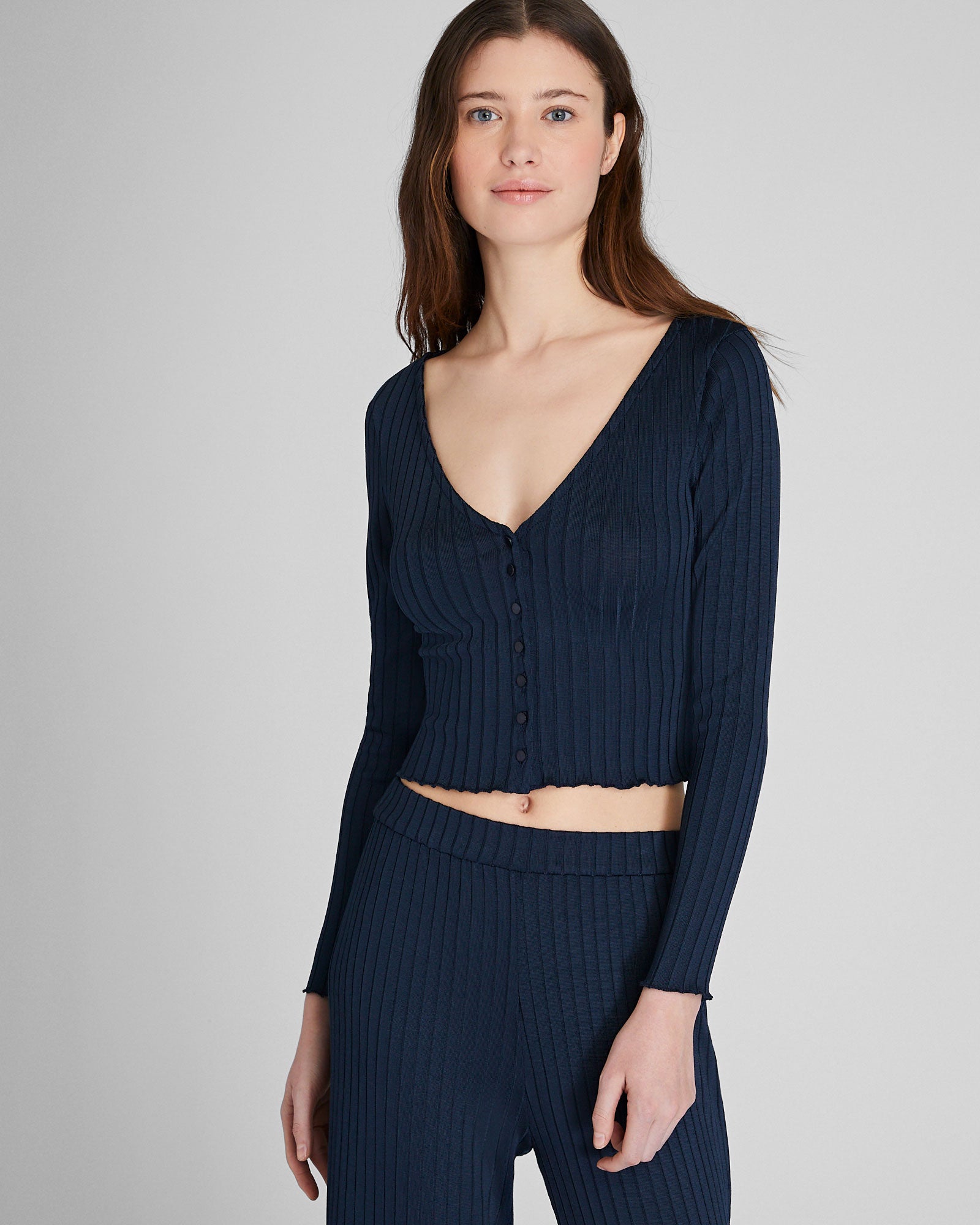 CLUB MONACO - Shiny Wide Rib V-Neck Cardigan - Dark Navy