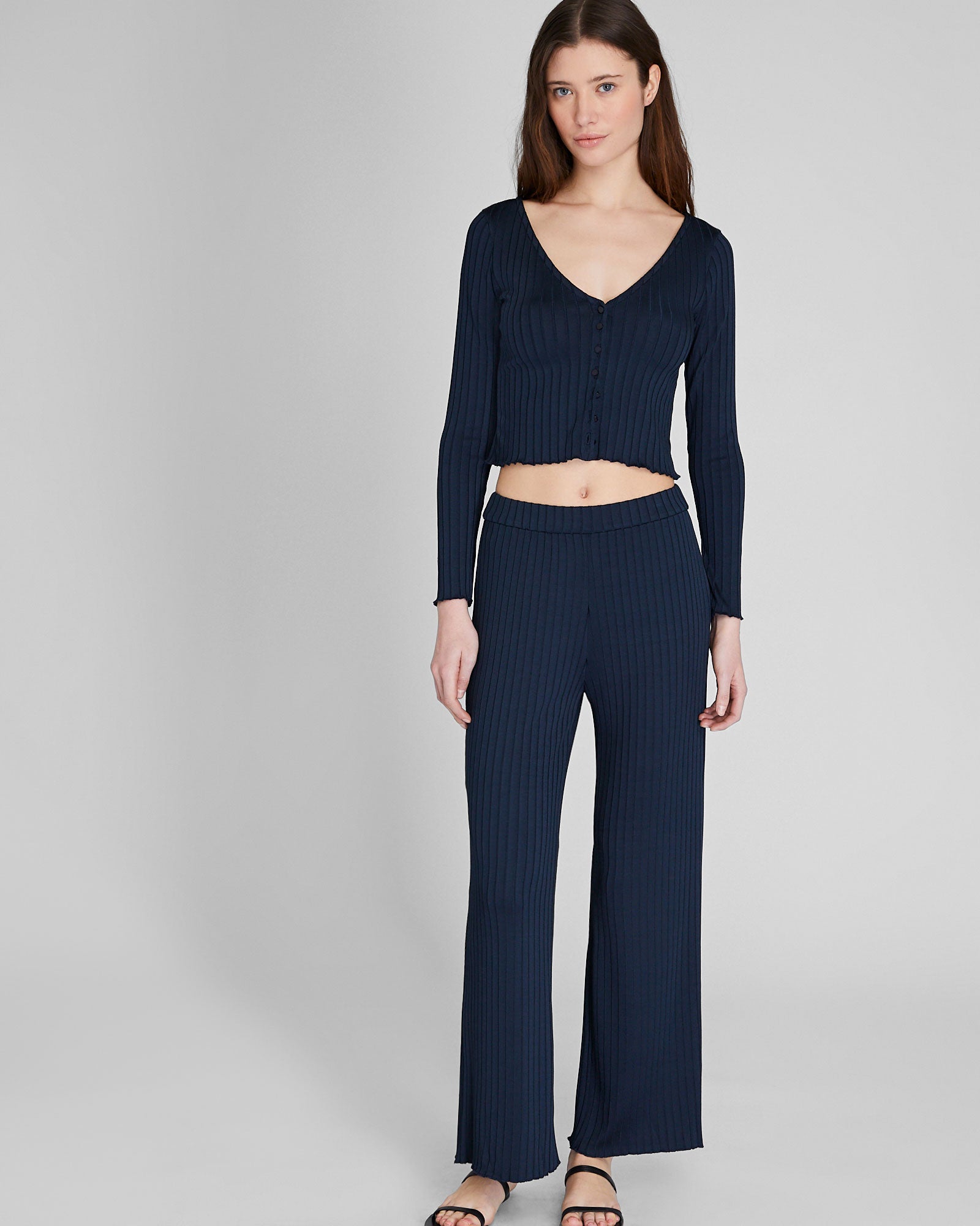 CLUB MONACO - Shiny Wide Rib V-Neck Cardigan - Dark Navy