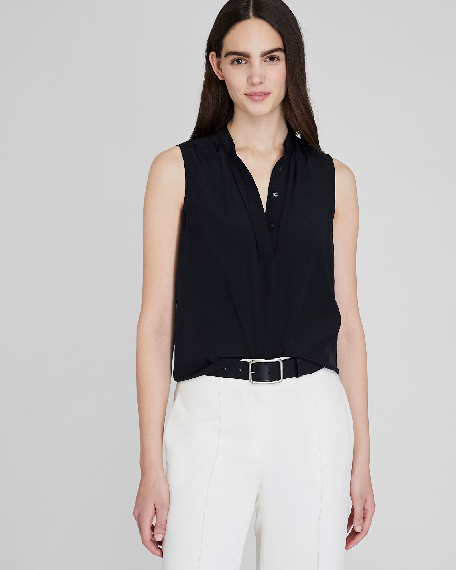 CLUB MONACO - Chemisier en soie sans manches - Noir