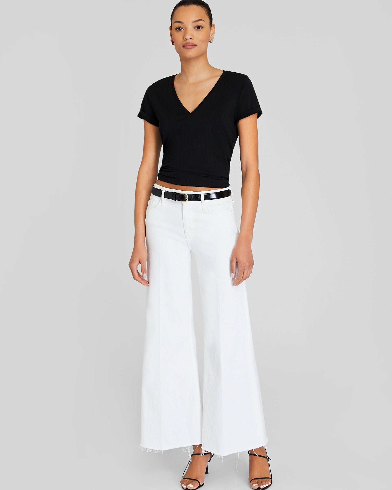 CLUB MONACO - The V-Neck Tee - Black