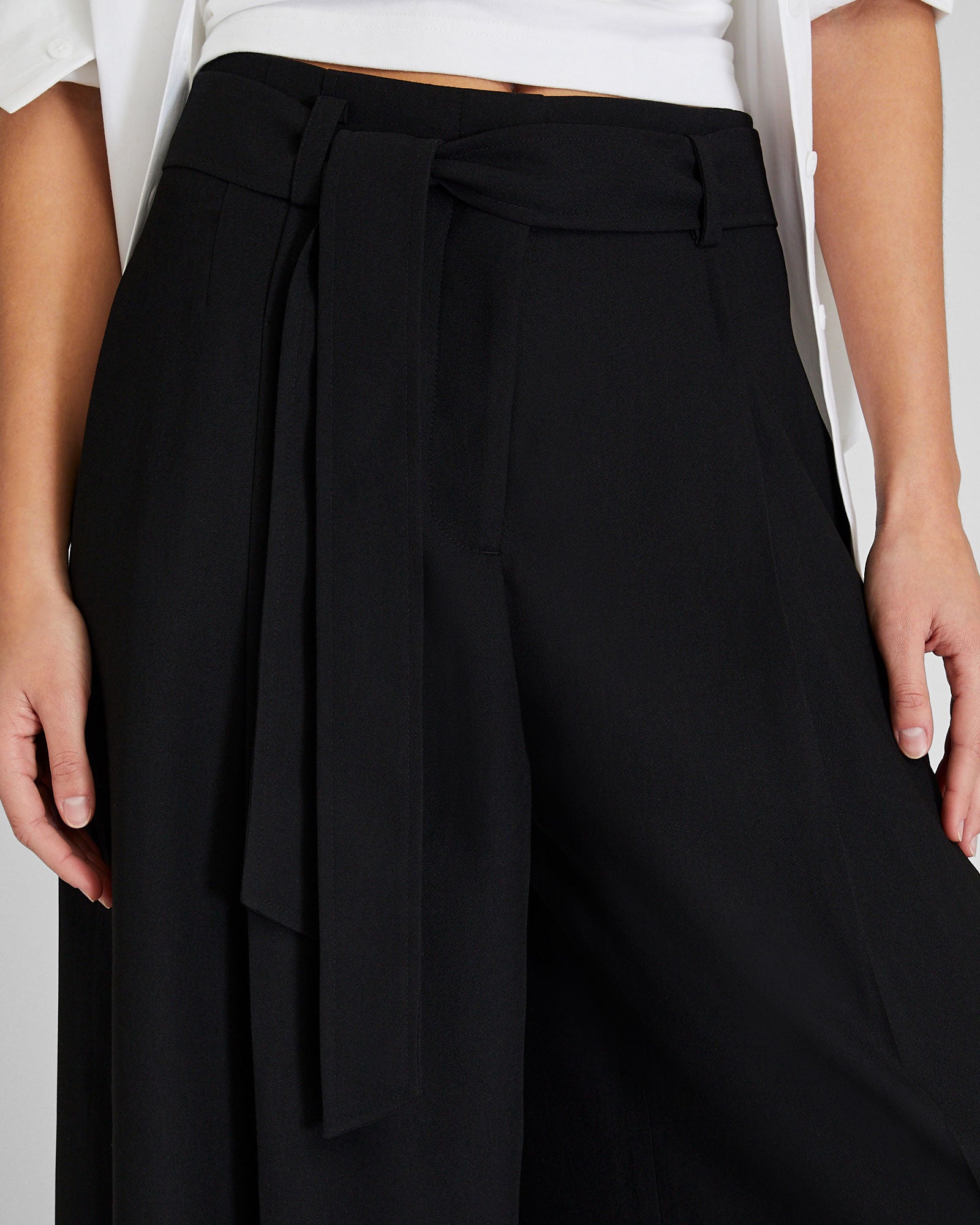 CLUB MONACO - Crepe Tie Waist Culotte - Black