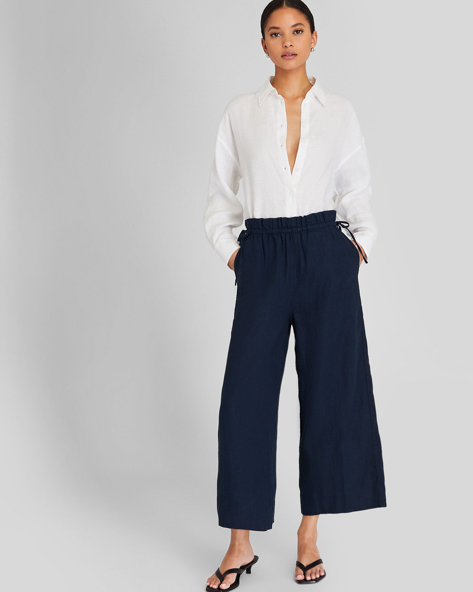 CLUB MONACO - Cropped Linen Side Tie Pant - Navy