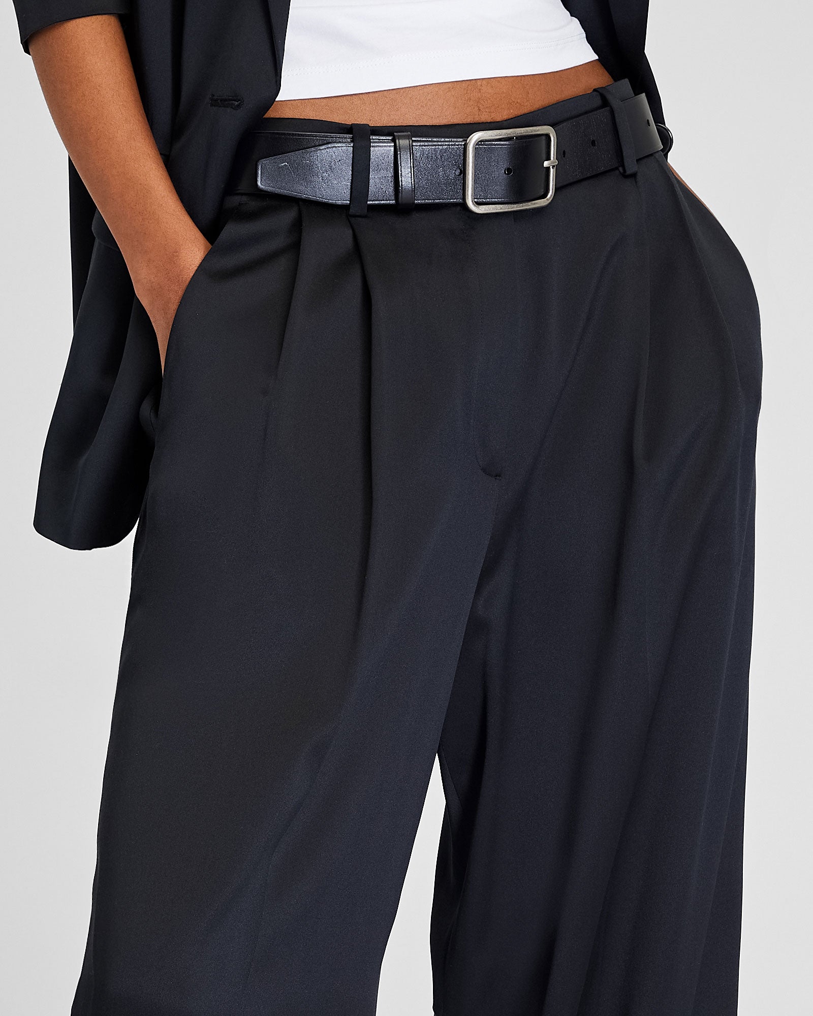 CLUB MONACO - Silk Charmeuse Pleated Pant - Black