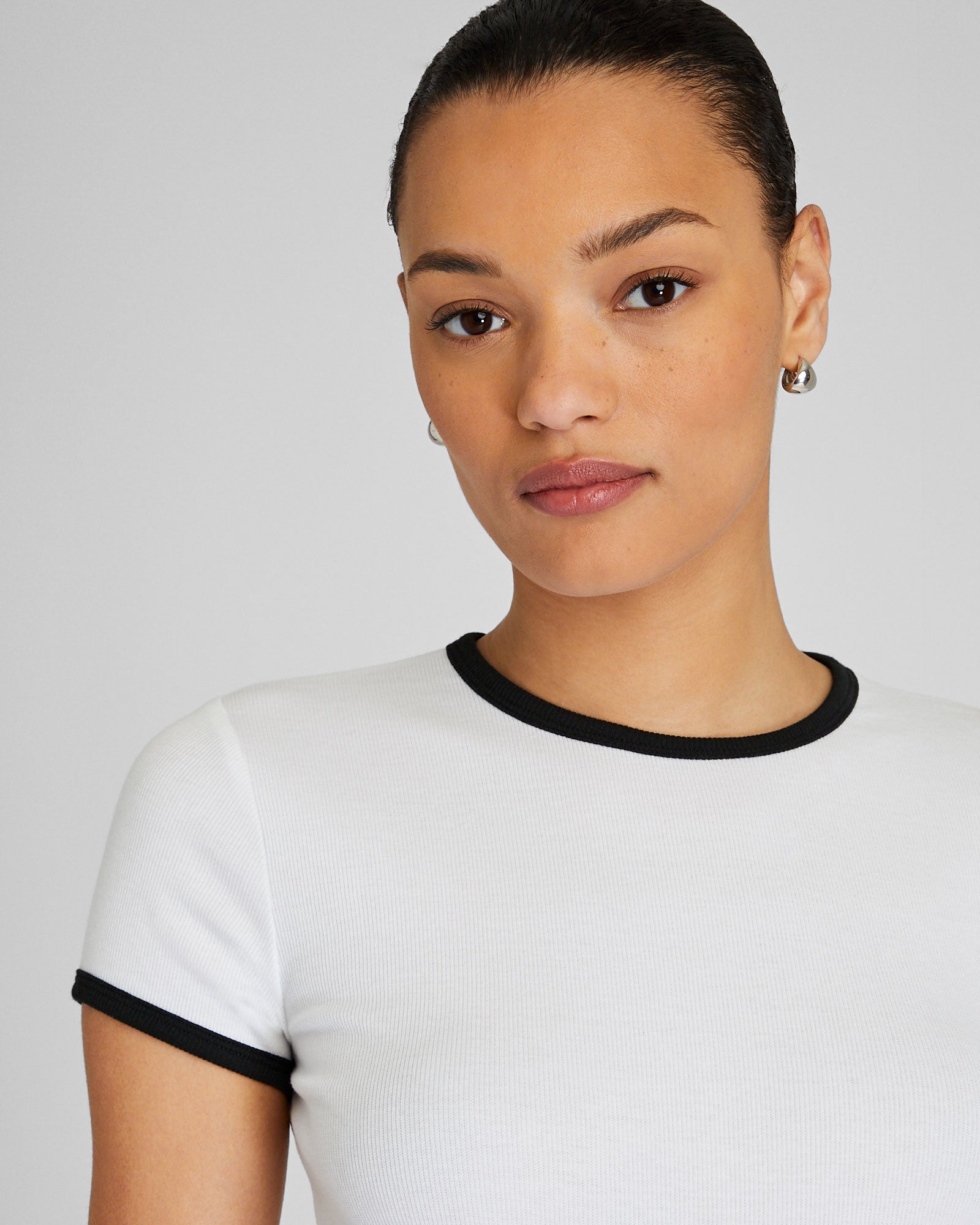 CLUB MONACO - Bowee Ringer Tee - White Base