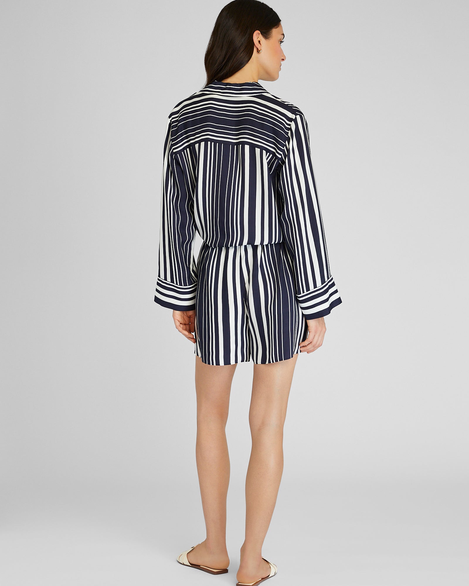 CLUB MONACO - Relaxed Resort Short - Navy White Stripe