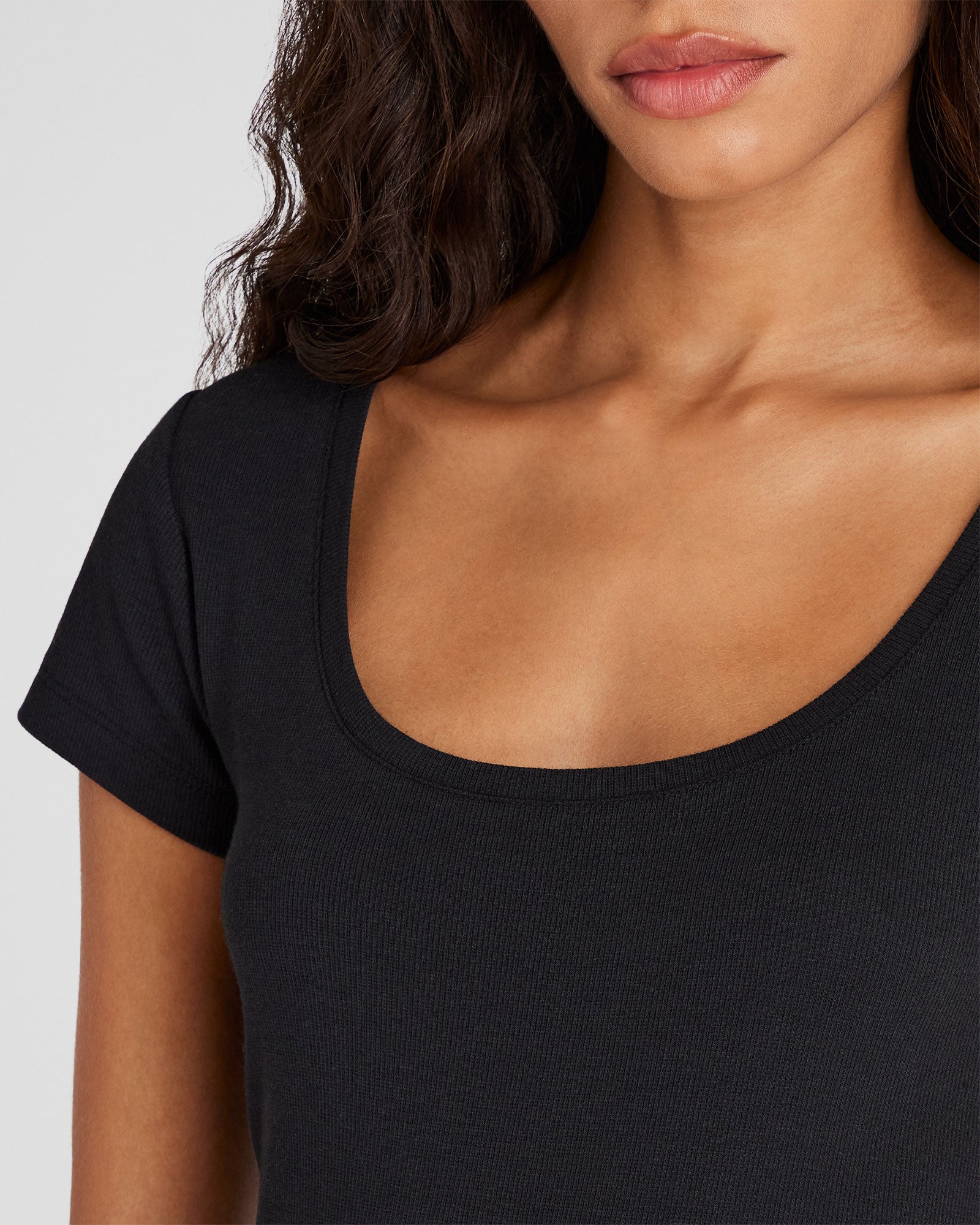 CLUB MONACO - Bowee Scoop Neck Tee - Black