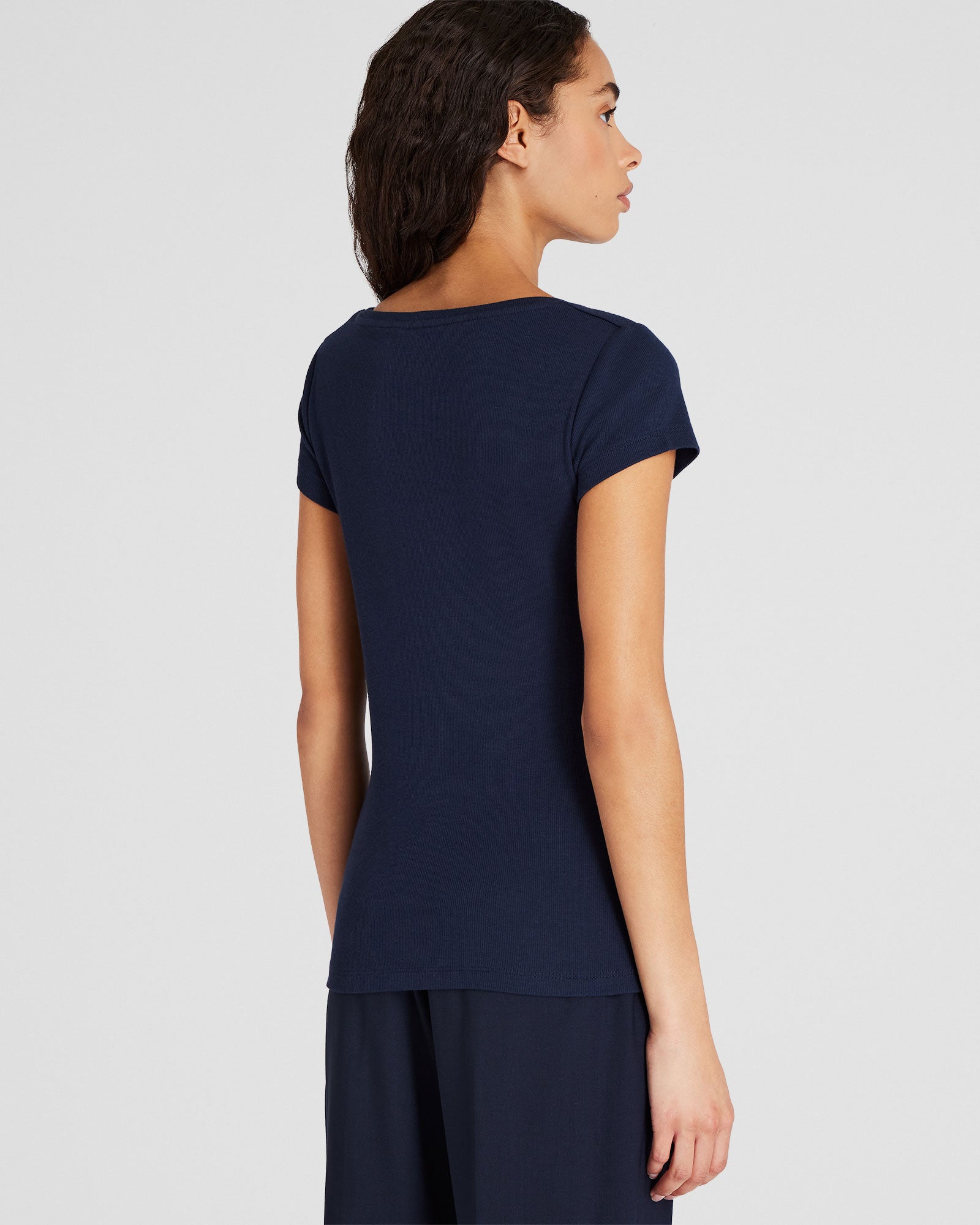 CLUB MONACO - Bowee Scoop Neck Tee - Navy