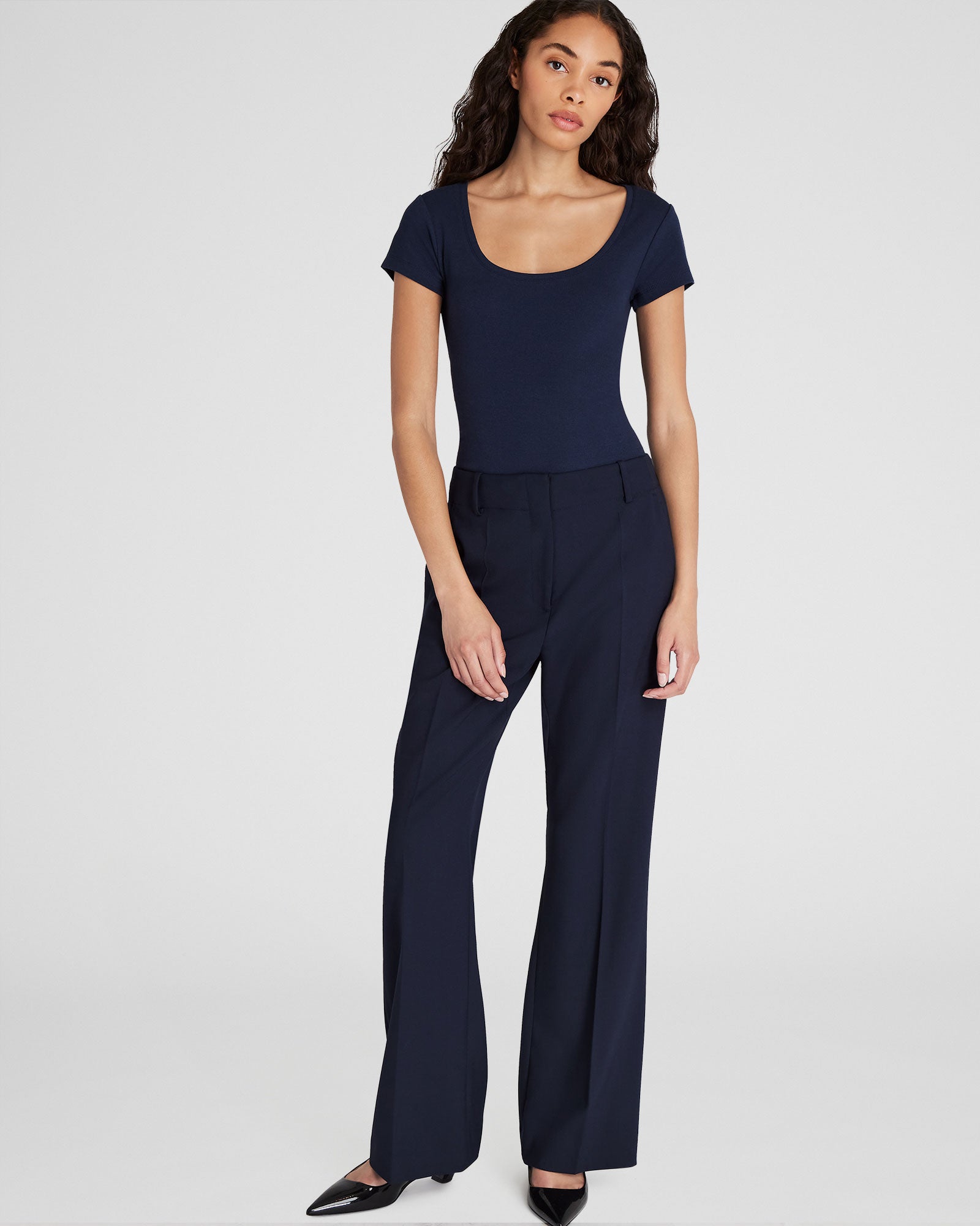 CLUB MONACO - Bowee Scoop Neck Tee - Navy