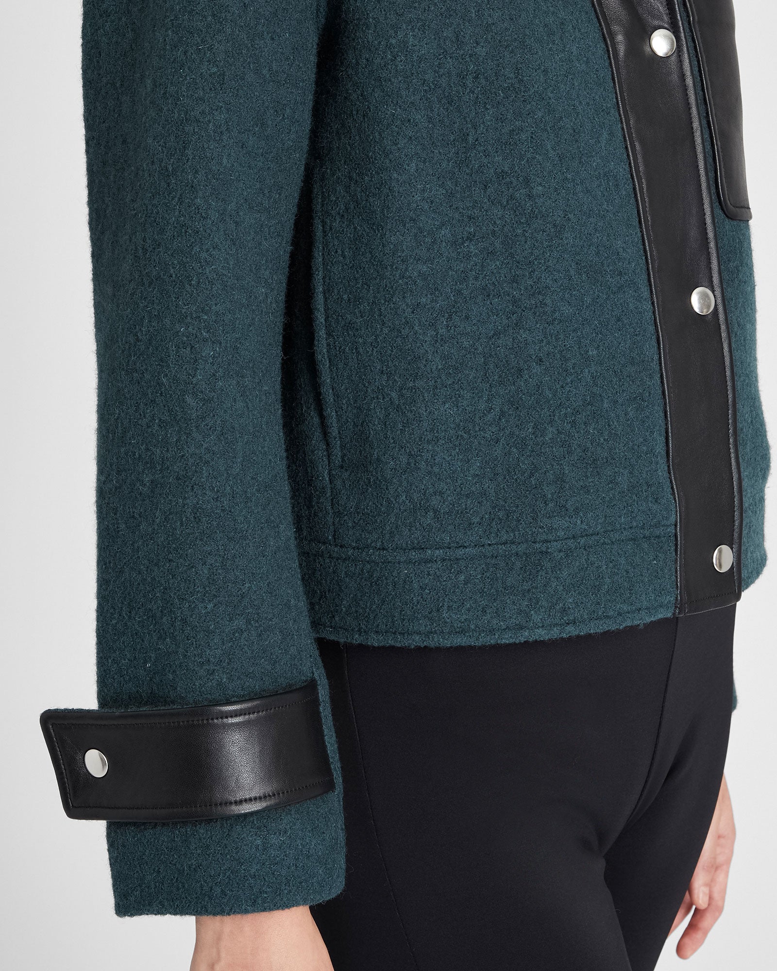 CLUB MONACO - Veste courte en cuir - Vert
