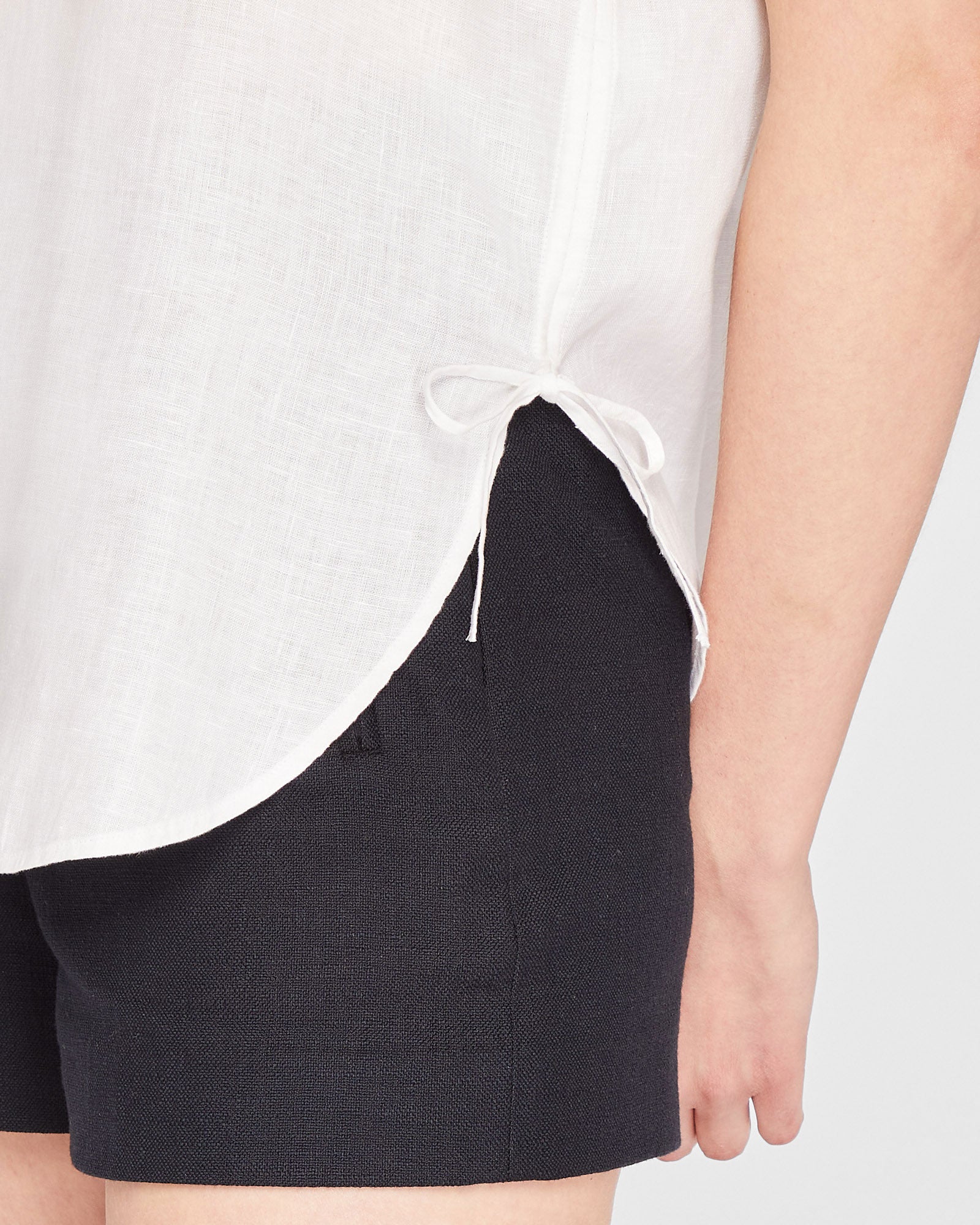 CLUB MONACO - Linen Tunic - White
