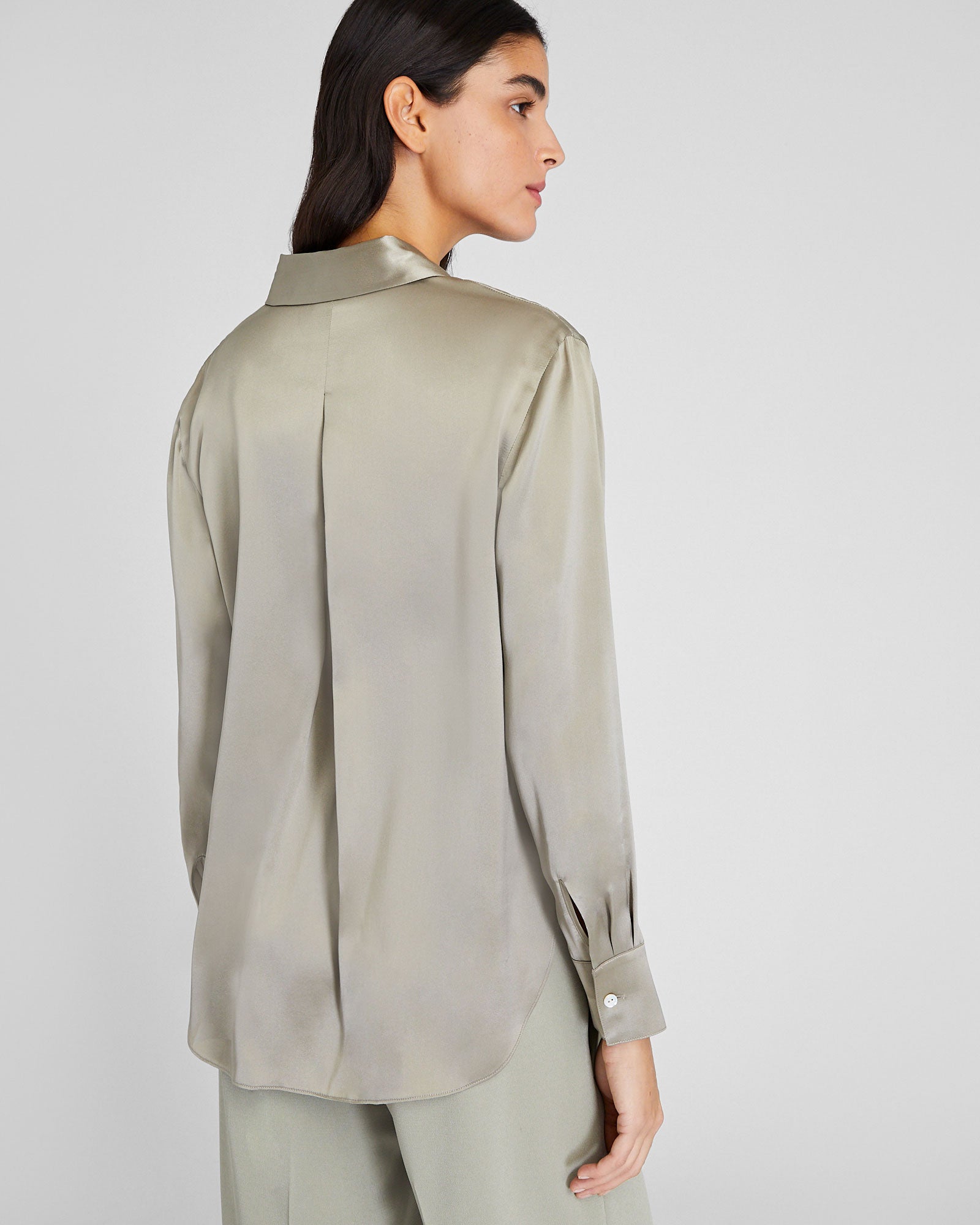 CLUB MONACO - Blouse boutonnée en soie charmeuse - Chêne
