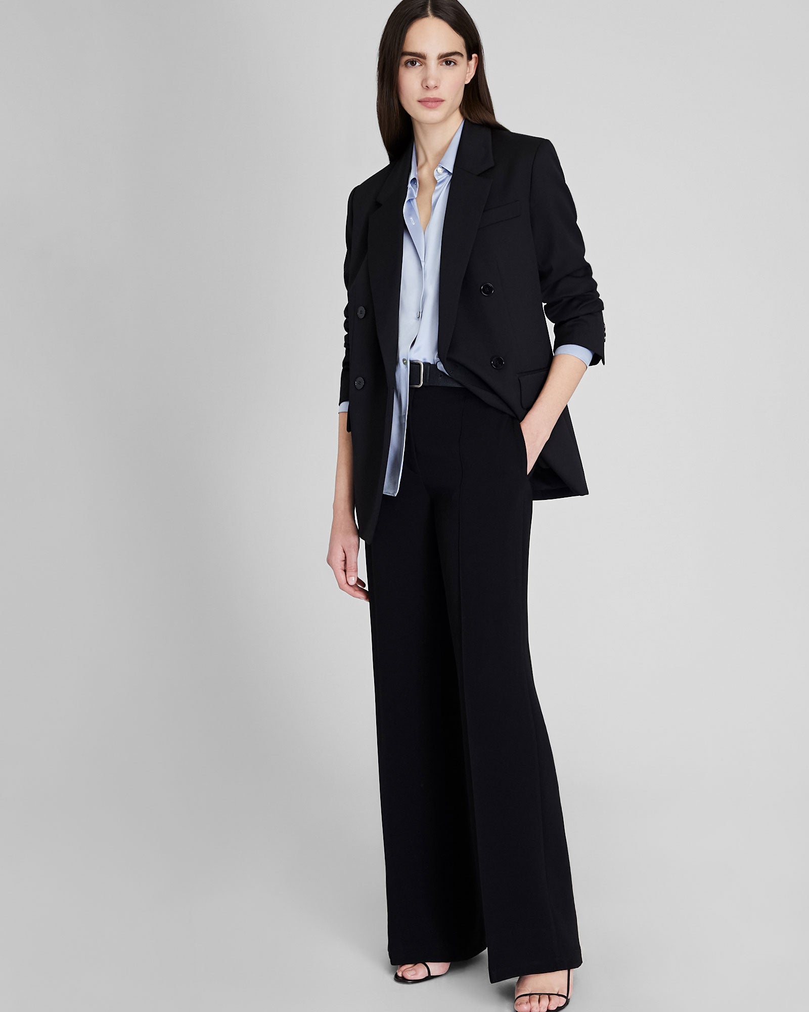 CLUB MONACO - Blouse boutonnée en soie charmeuse - Bleu clair