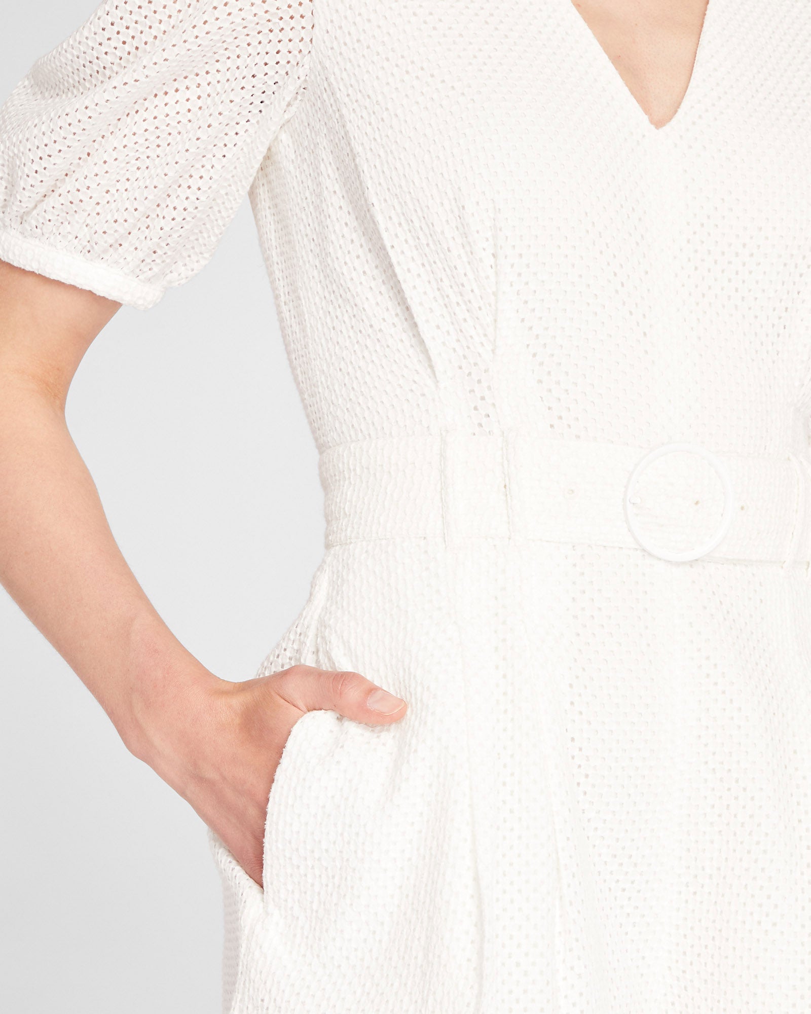 CLUB MONACO - Belted Puff Sleeve Eyelet Romper - White