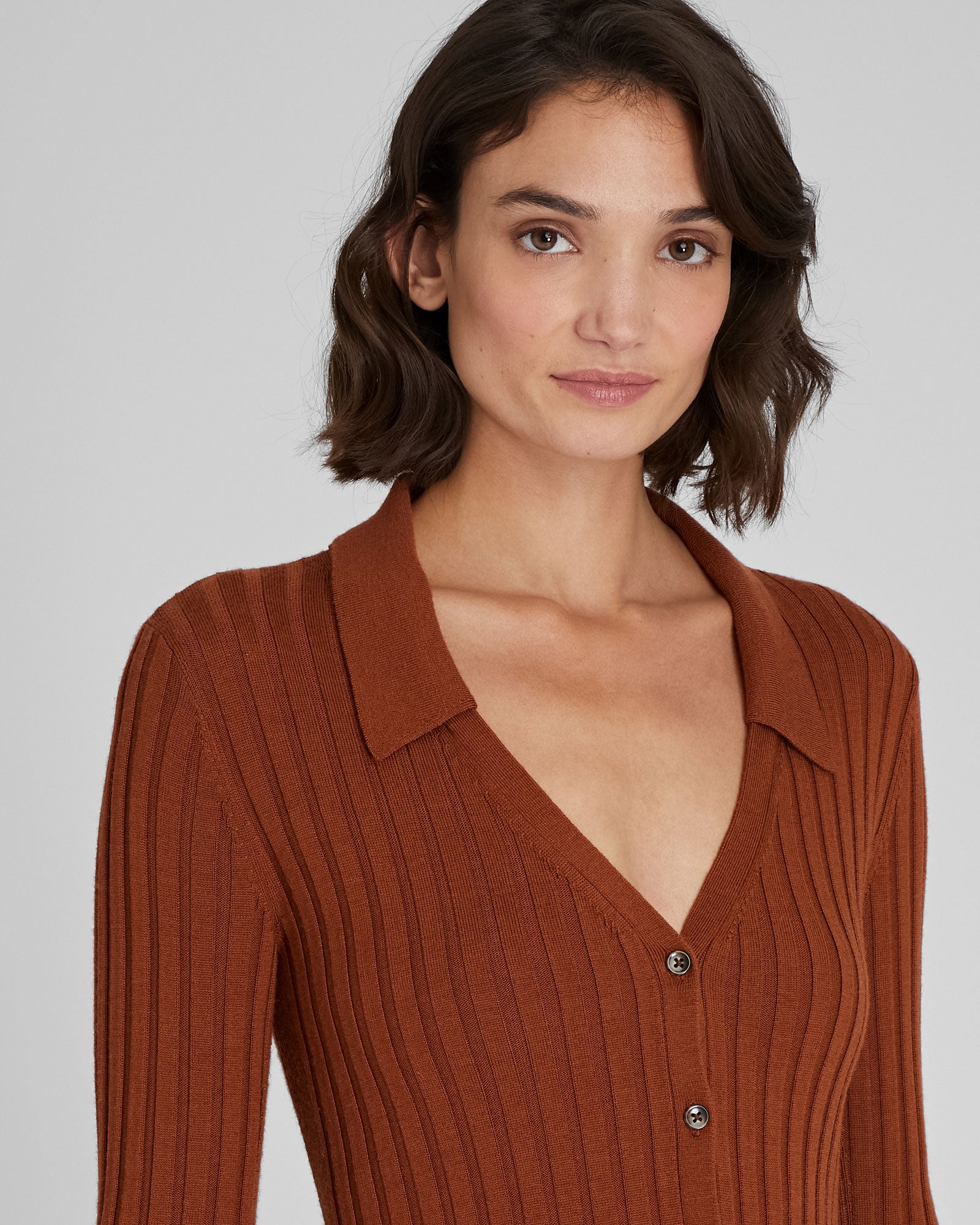 CLUB MONACO - Robe côtelée à col - Tortue Ambre