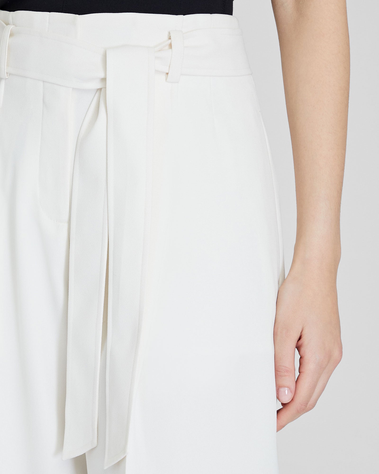 CLUB MONACO - Crepe Tie Waist Culotte - White