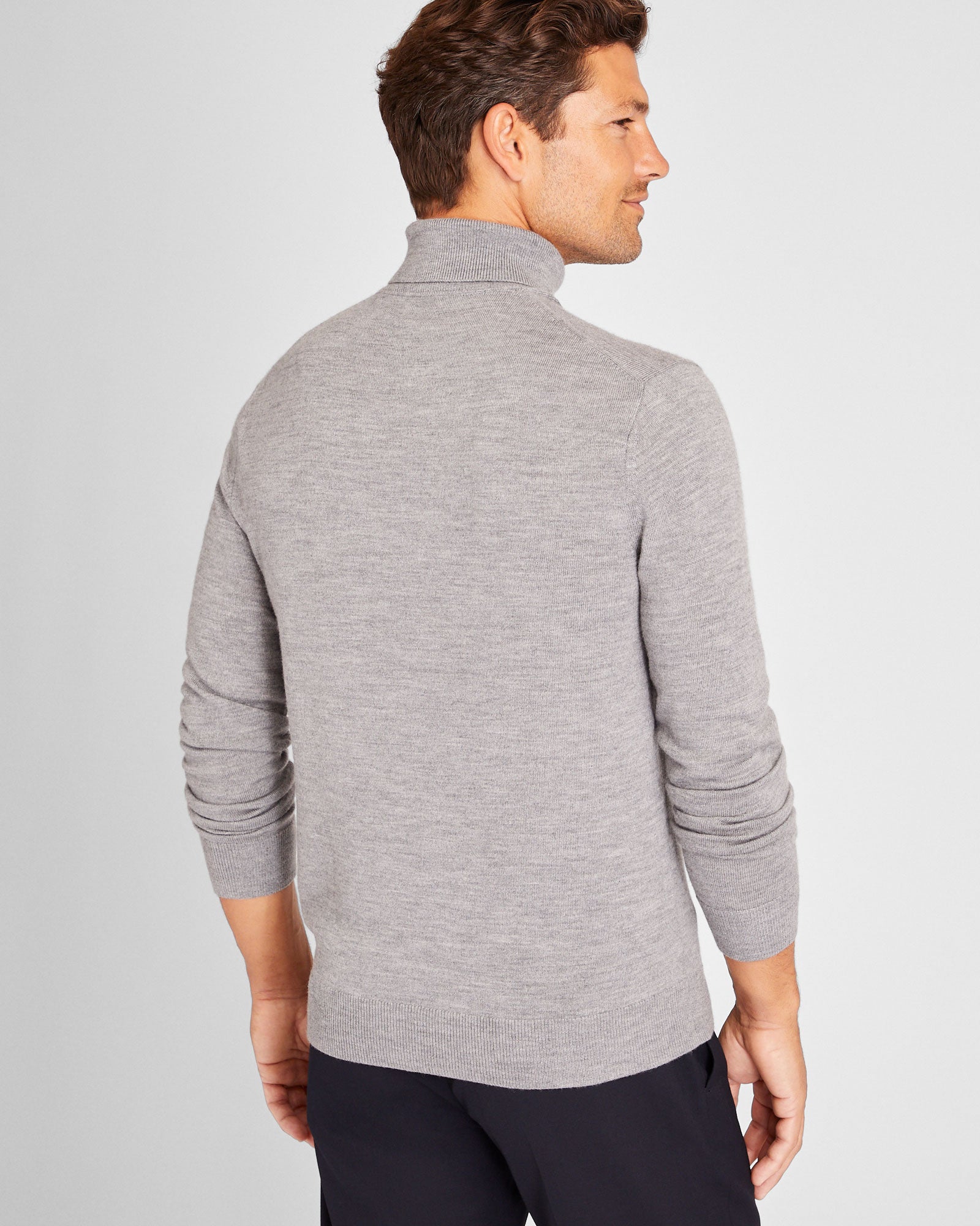 CLUB MONACO - Merino Wool Turtleneck - Medium Heather Grey