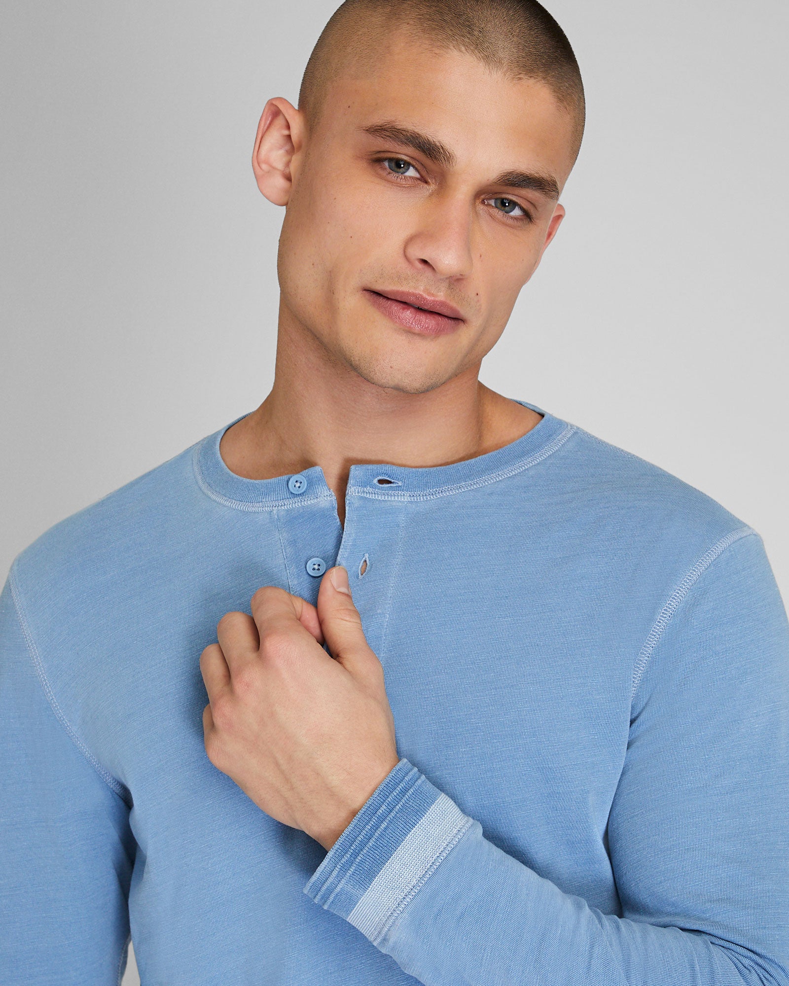 CLUB MONACO - Long-Sleeve Indigo Henley - Light Denim