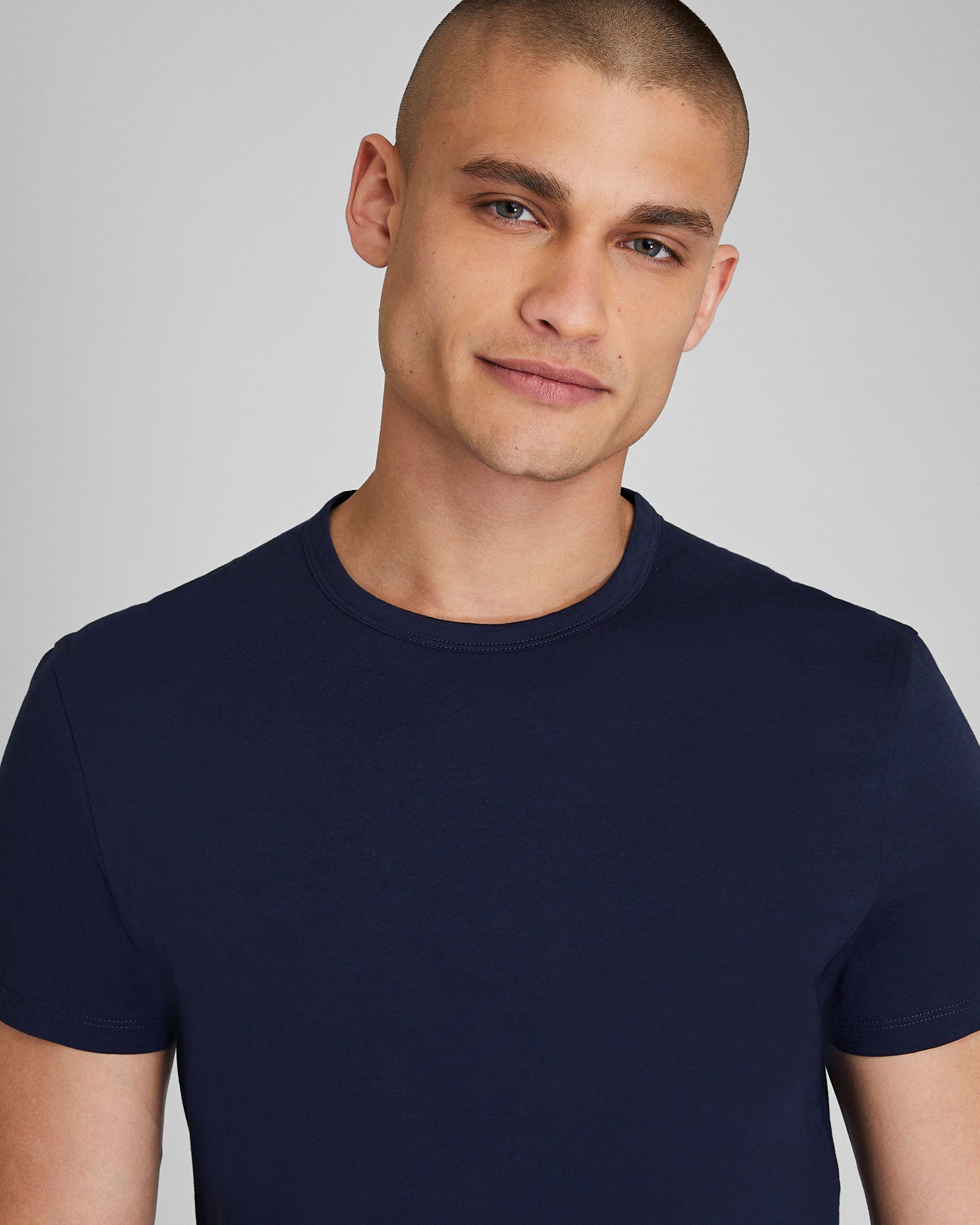 CLUB MONACO - T-shirt japonais ultraléger - Marine