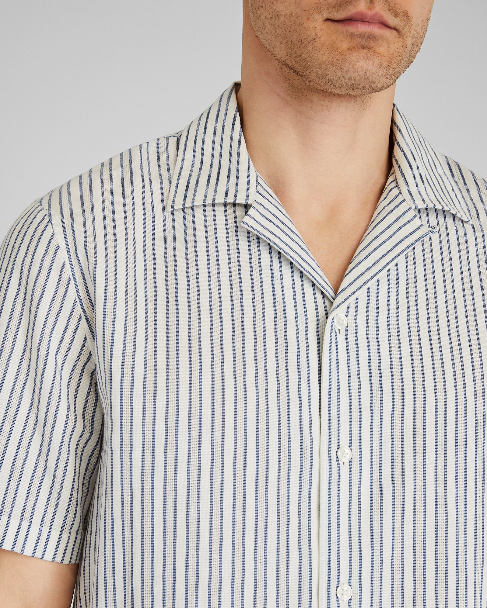 CLUB MONACO - Textured Stripe Camp Collar Shirt - White Base Stripe