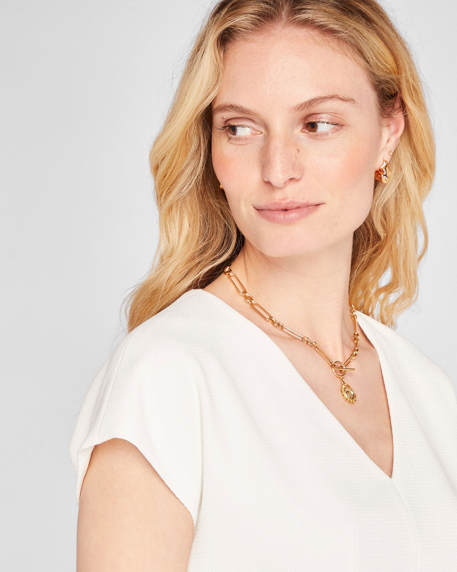CLUB MONACO - Haut texturé à encolure en V - Blanc