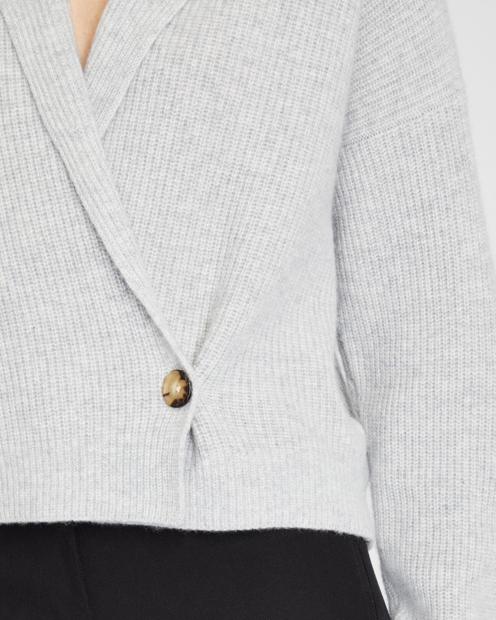 CLUB MONACO - Cardigan drapé croisé en cachemire - Gris Chiné Clair