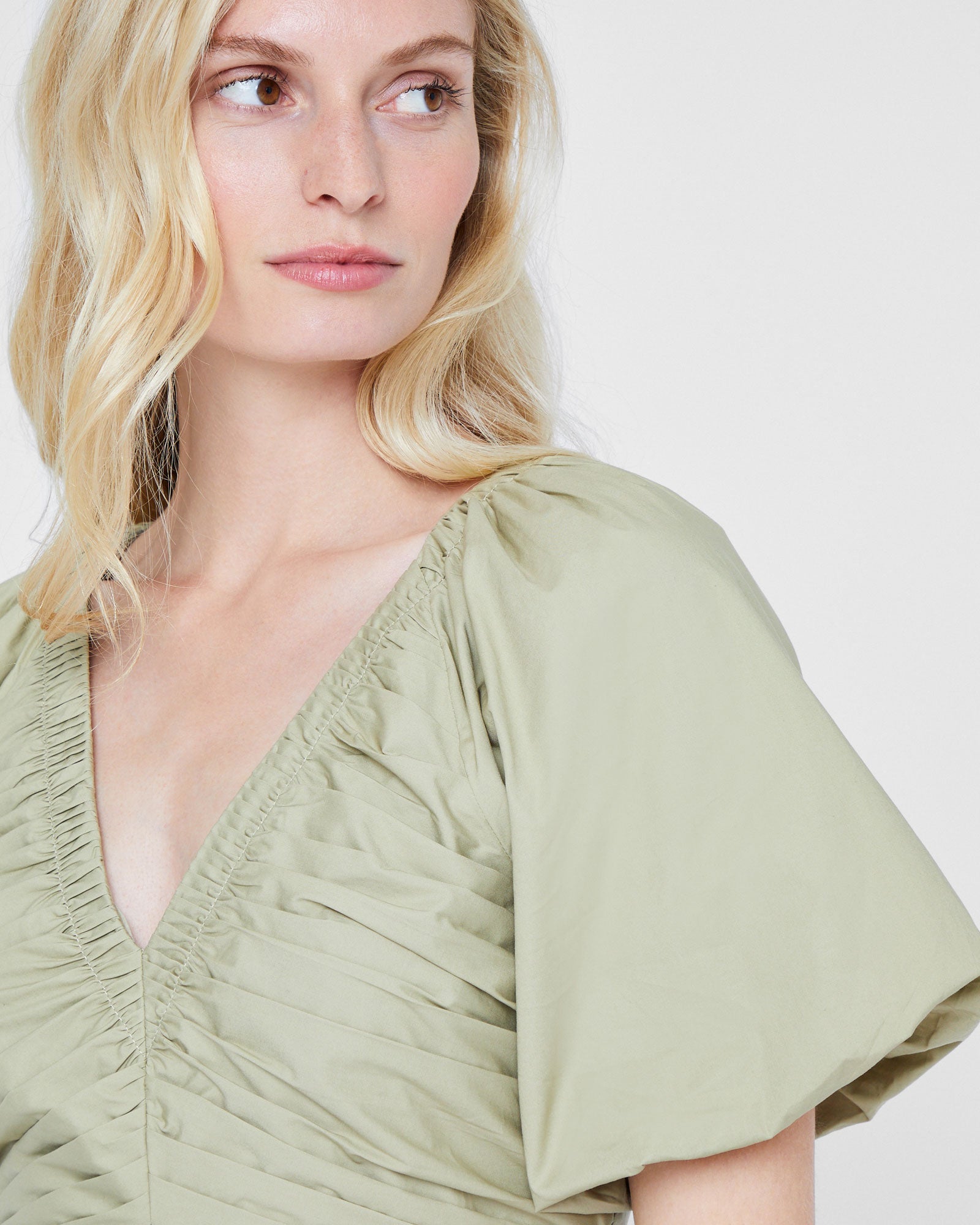 CLUB MONACO - Tiered V-Neck Maxi Dress - Light Green