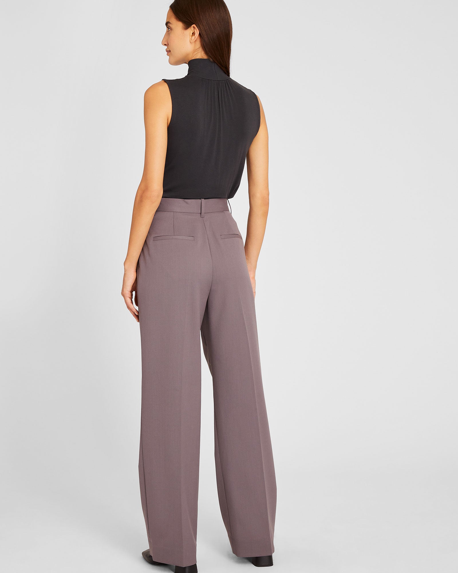 CLUB MONACO - Pantalon à plis en laine légère - Violet foncé