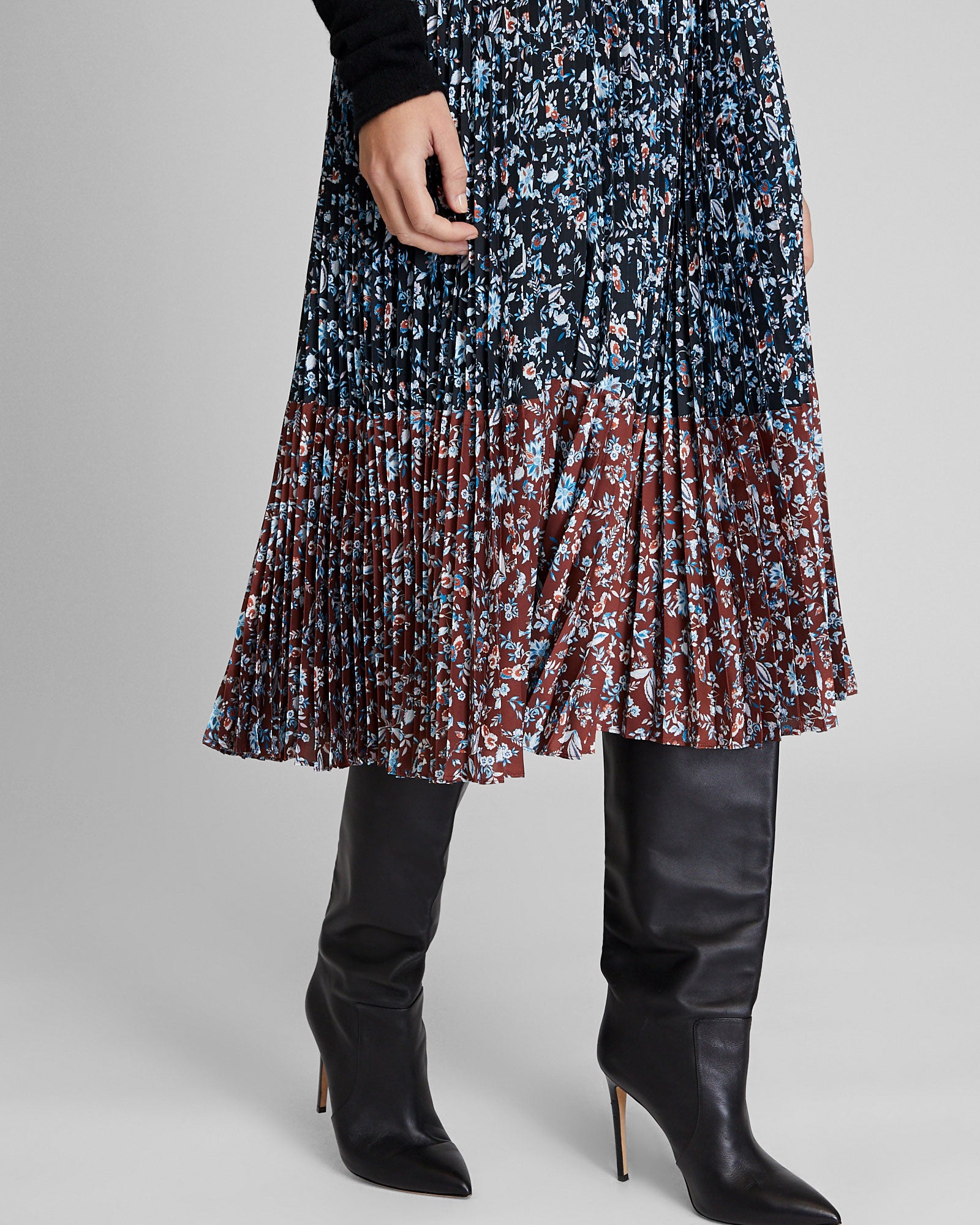 CLUB MONACO - Jupe florale deux tons plissée - Mélange Bleu