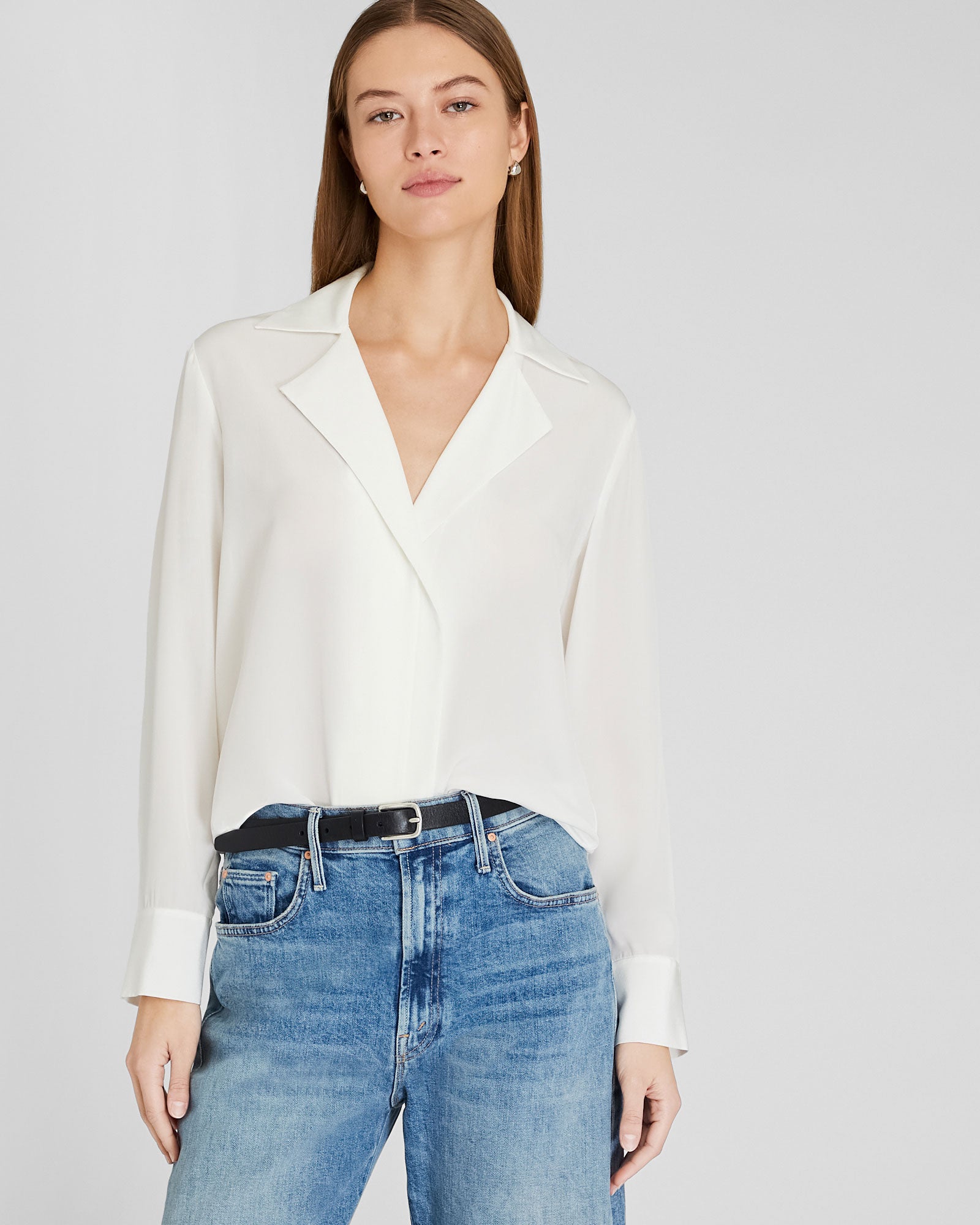 CLUB MONACO - Chemise à col ouvert en soie - Blanc