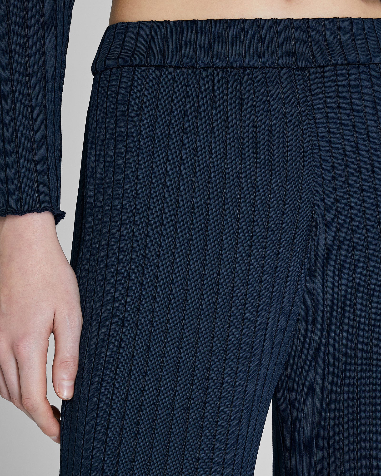 CLUB MONACO - Shiny Wide Rib Full Length Pant - Navy