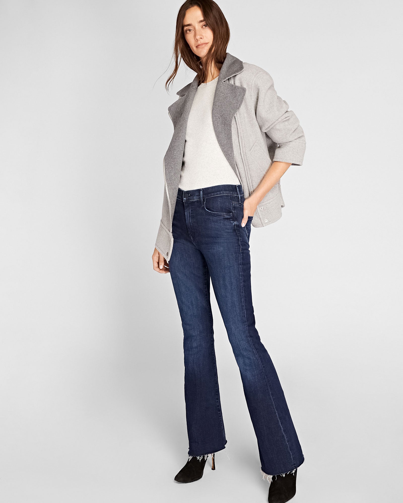 CLUB MONACO - MOTHER The Weekender Fray Jeans - Denim