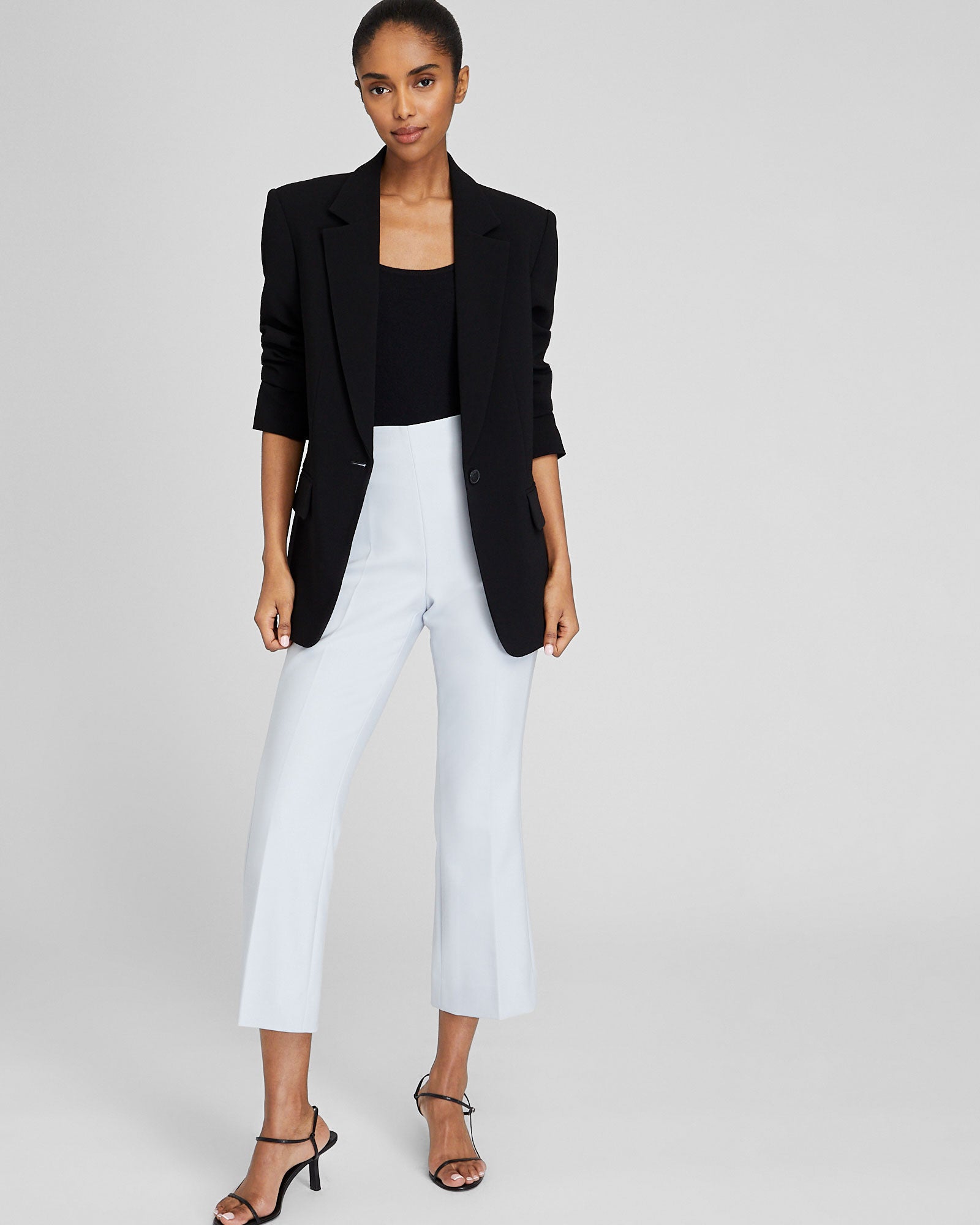CLUB MONACO - Pantalon court et évasé - Bleu clair