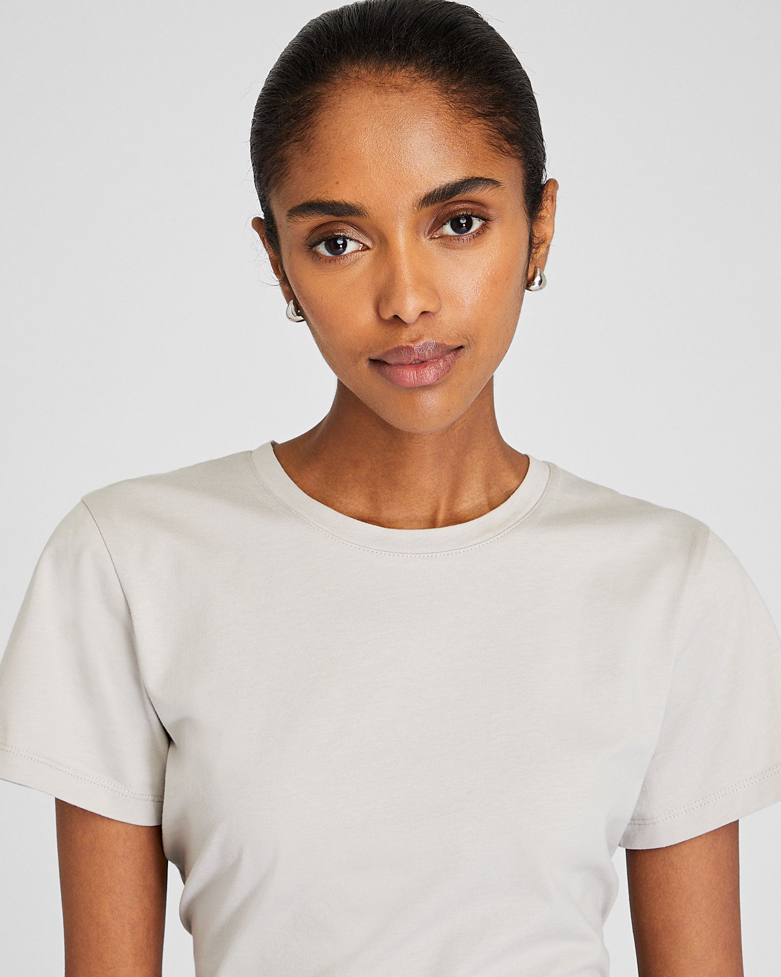 CLUB MONACO - The Crewneck Tee - Light Grey