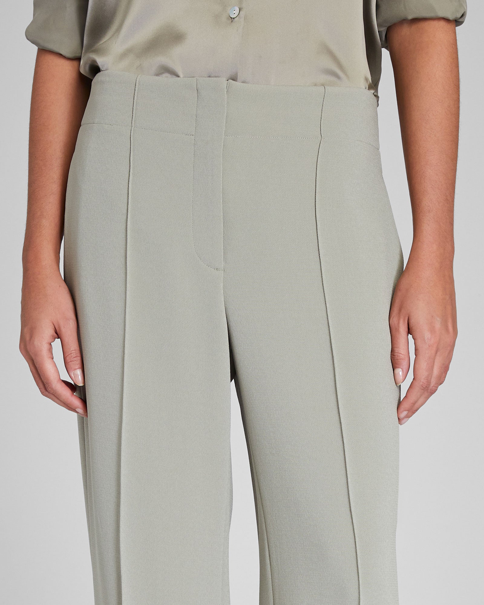 CLUB MONACO - High-Rise Fluid Crepe Trouser - Oak