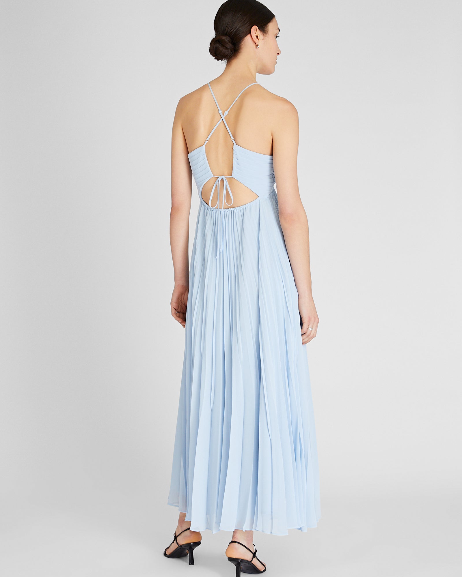 CLUB MONACO - Robe longue plissée nouée au dos - Bleu