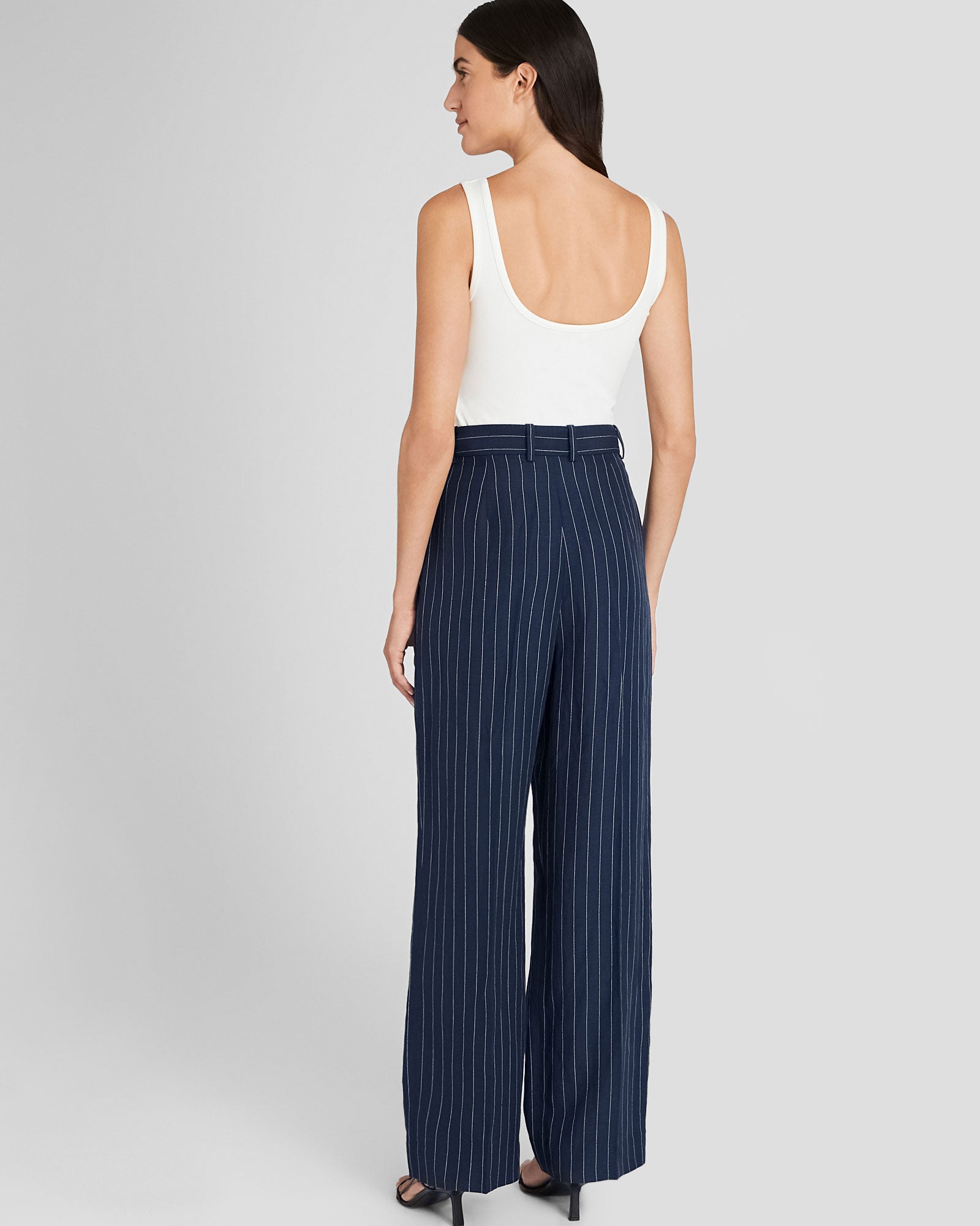 CLUB MONACO - Pinstripe Pleated Linen Blend Trouser - Navy