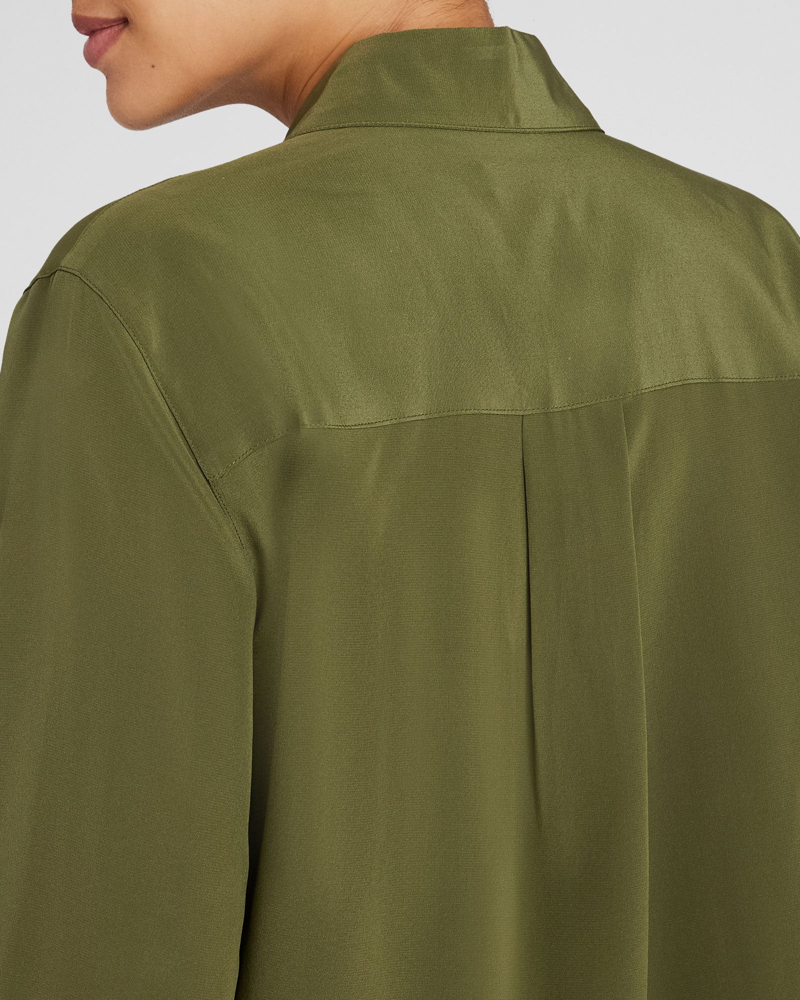 CLUB MONACO - Chemise utilitaire en soie - Olive terne