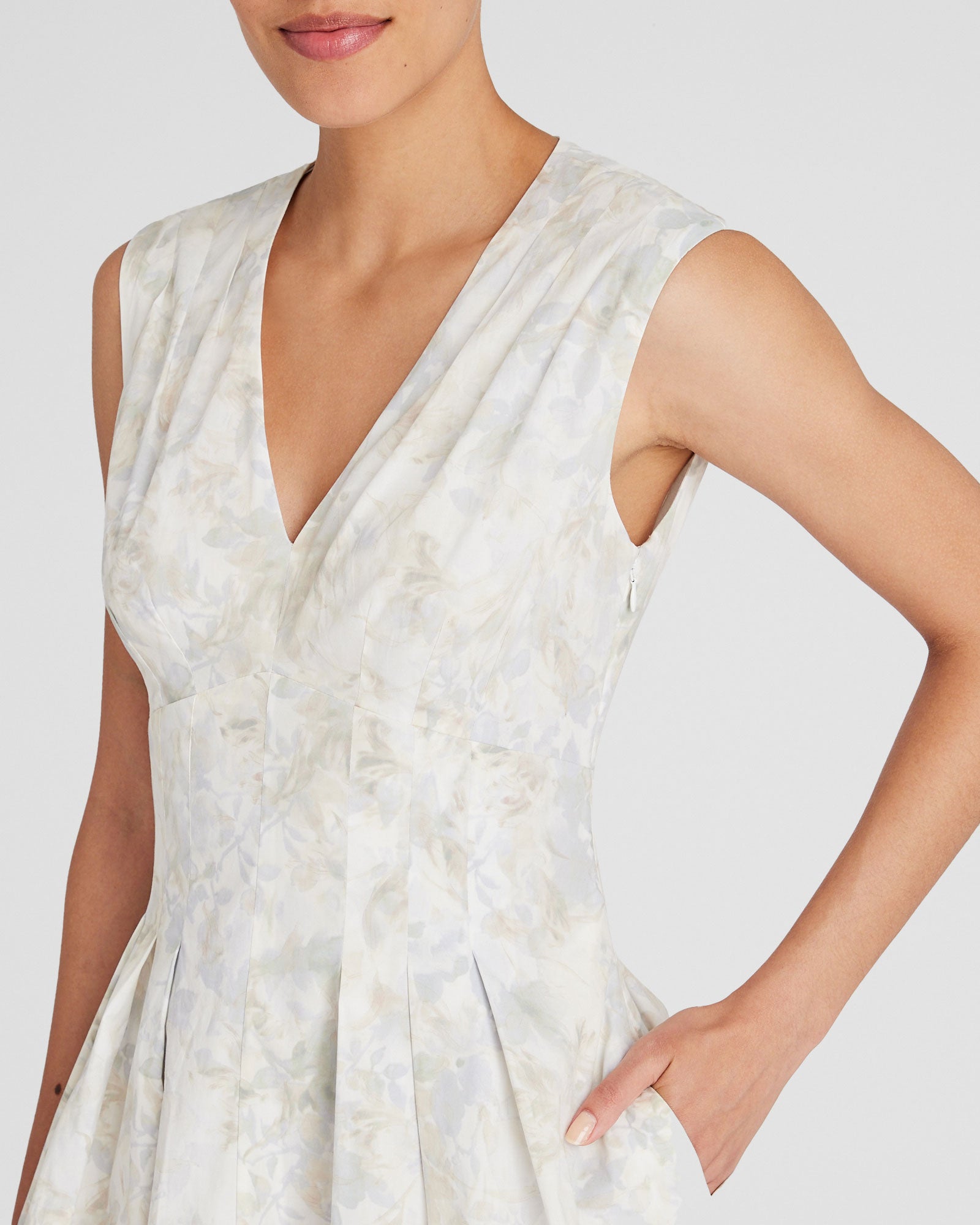 CLUB MONACO - Robe mini imprimée à plis et taille marquée - Base De Crème