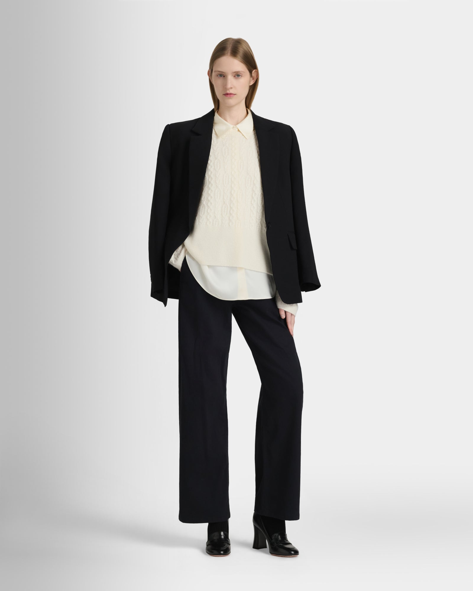 Club Monaco Corp, CA - Relaxed Crepe Blazer - Black