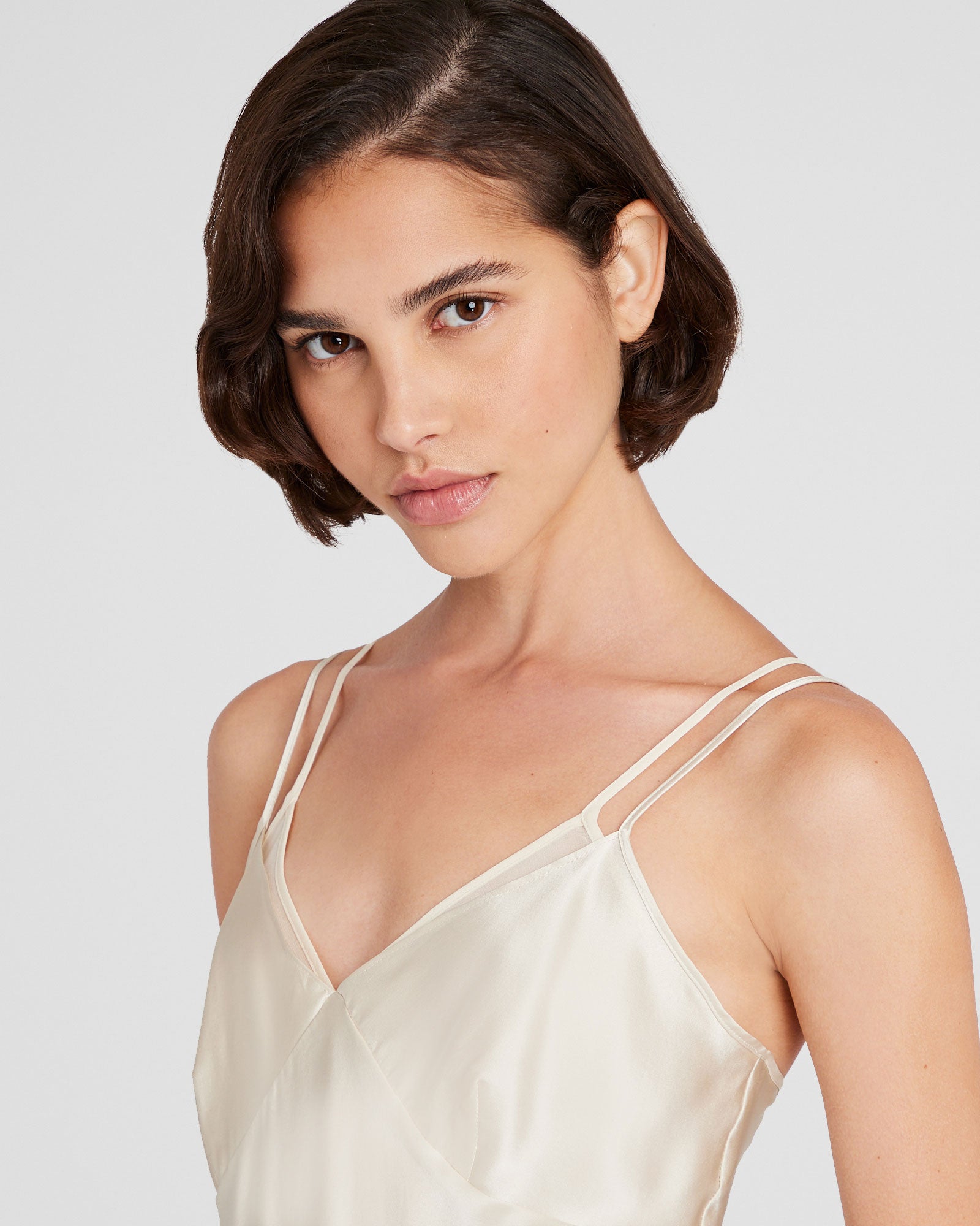 CLUB MONACO - Camisole en charmeuse de soie à double encolure - Bouleau