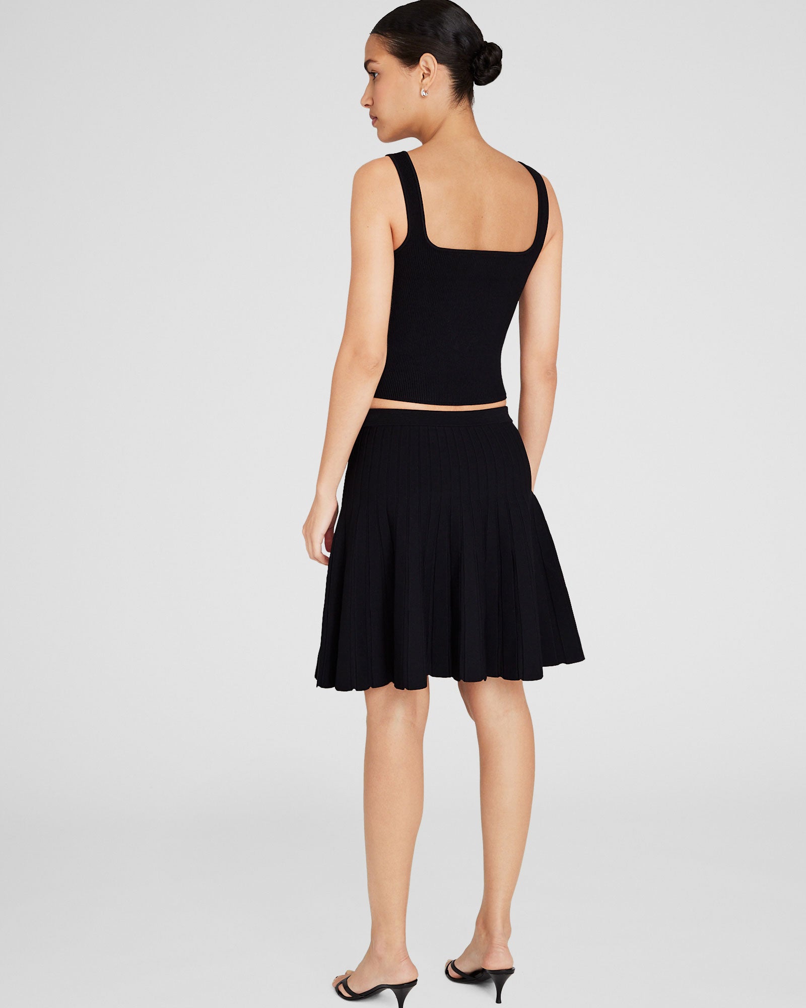 CLUB MONACO - Jupe plissée en maille mini - Noir