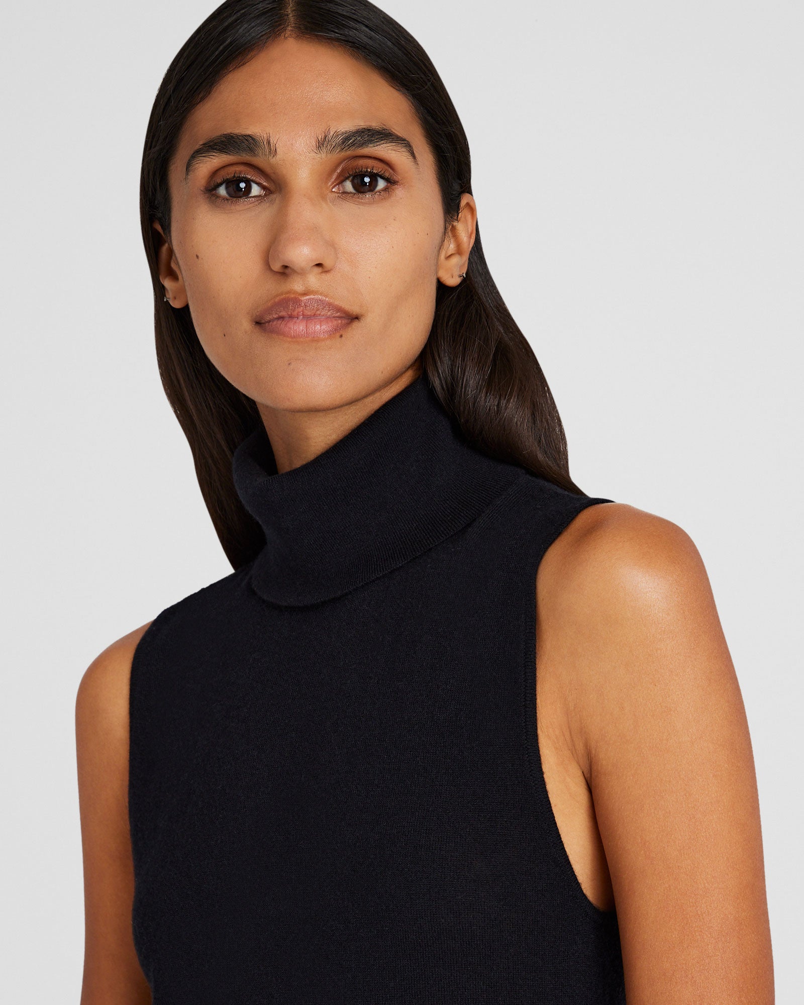 CLUB MONACO - Cashmere Turtleneck Shell - Black