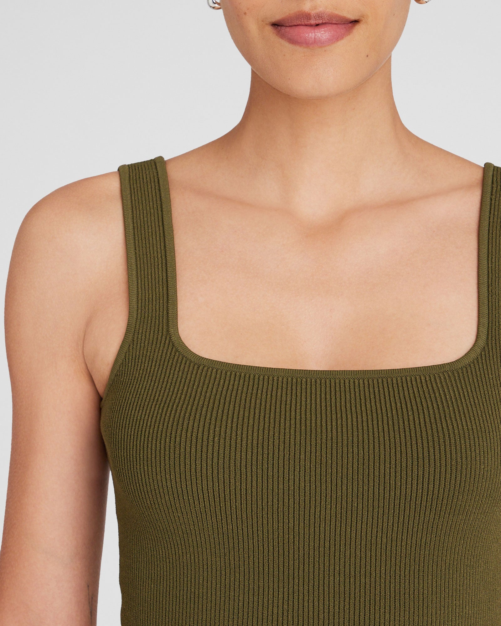 CLUB MONACO - Débardeur à col carré - Olive terne