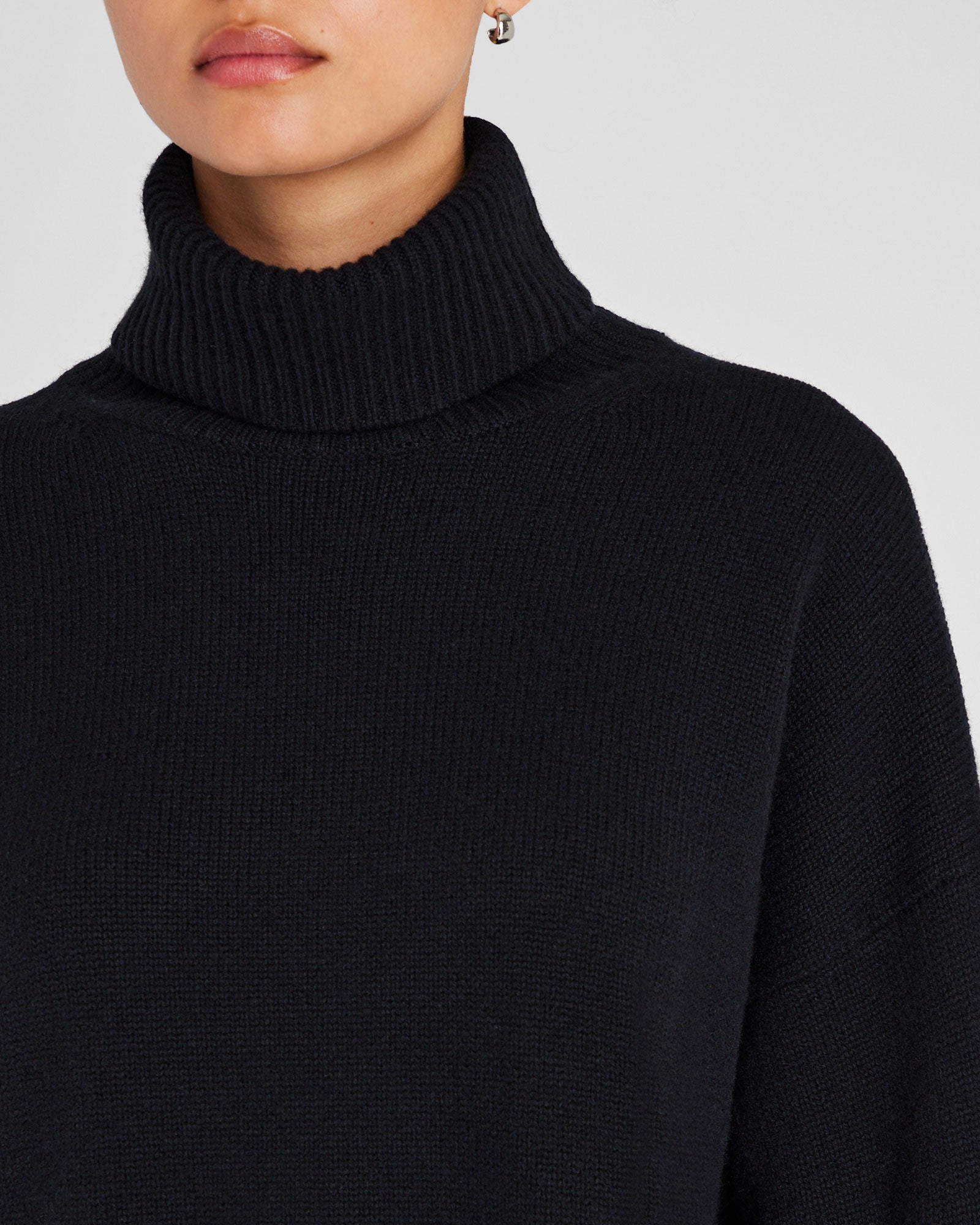 CLUB MONACO - Cashmere Turtleneck Pullover - Black