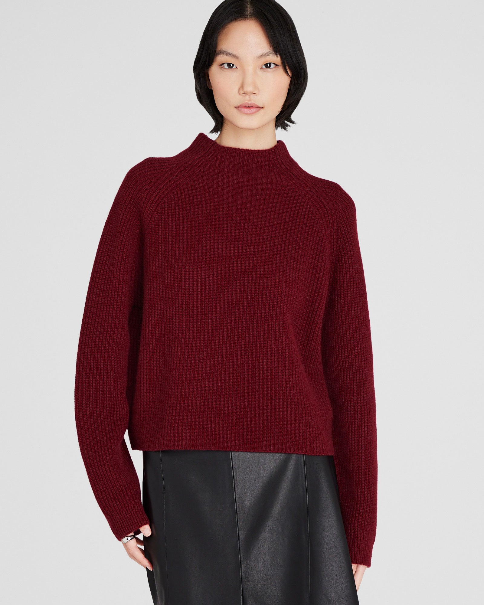CLUB MONACO - Cashmere Cropped Mockneck Sweater - Burgundy